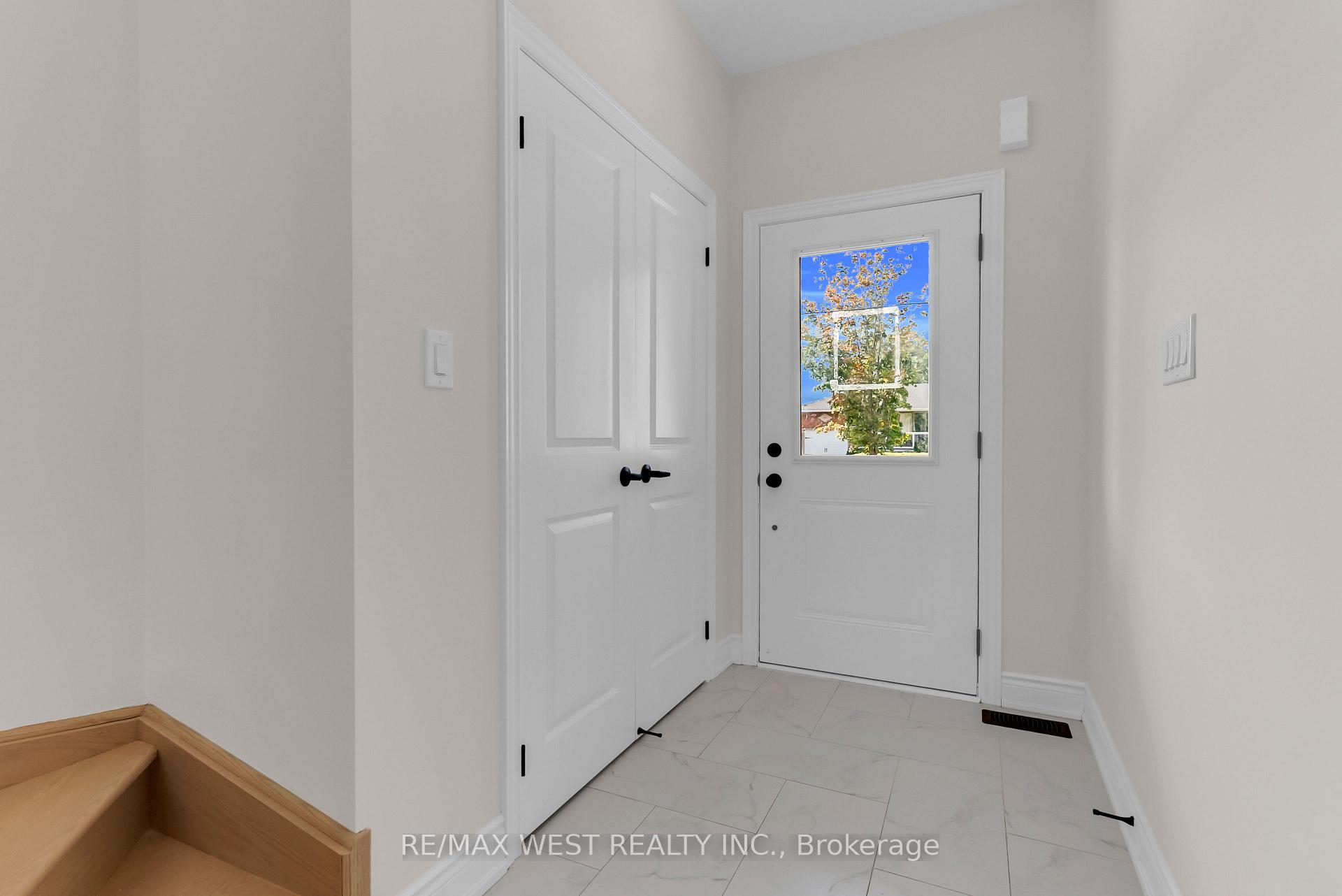Photo 5 of 131 Guelph Street, Oshawa, Donevan — HOMEH