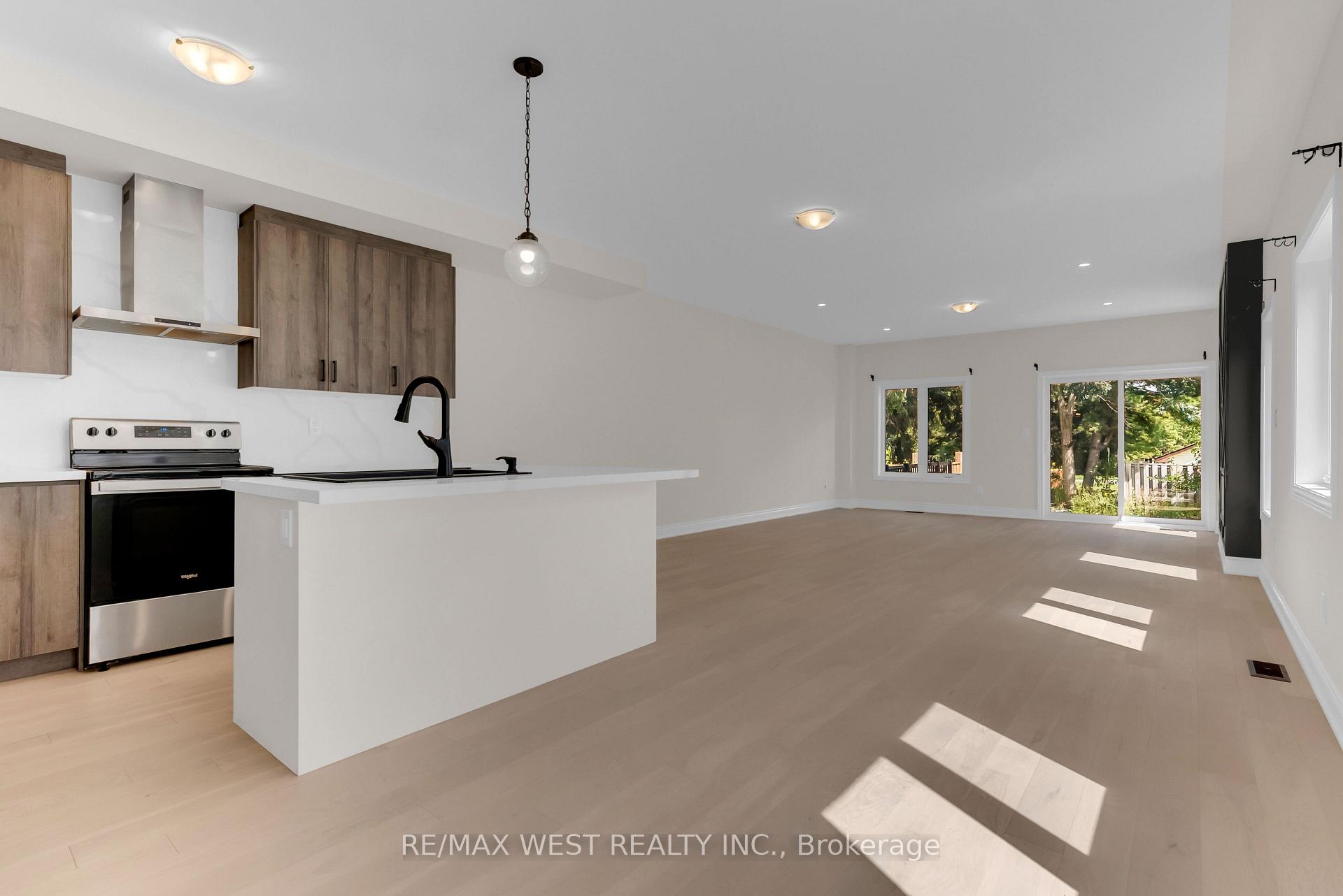 Photo 7 of 131 Guelph Street, Oshawa, Donevan — HOMEH