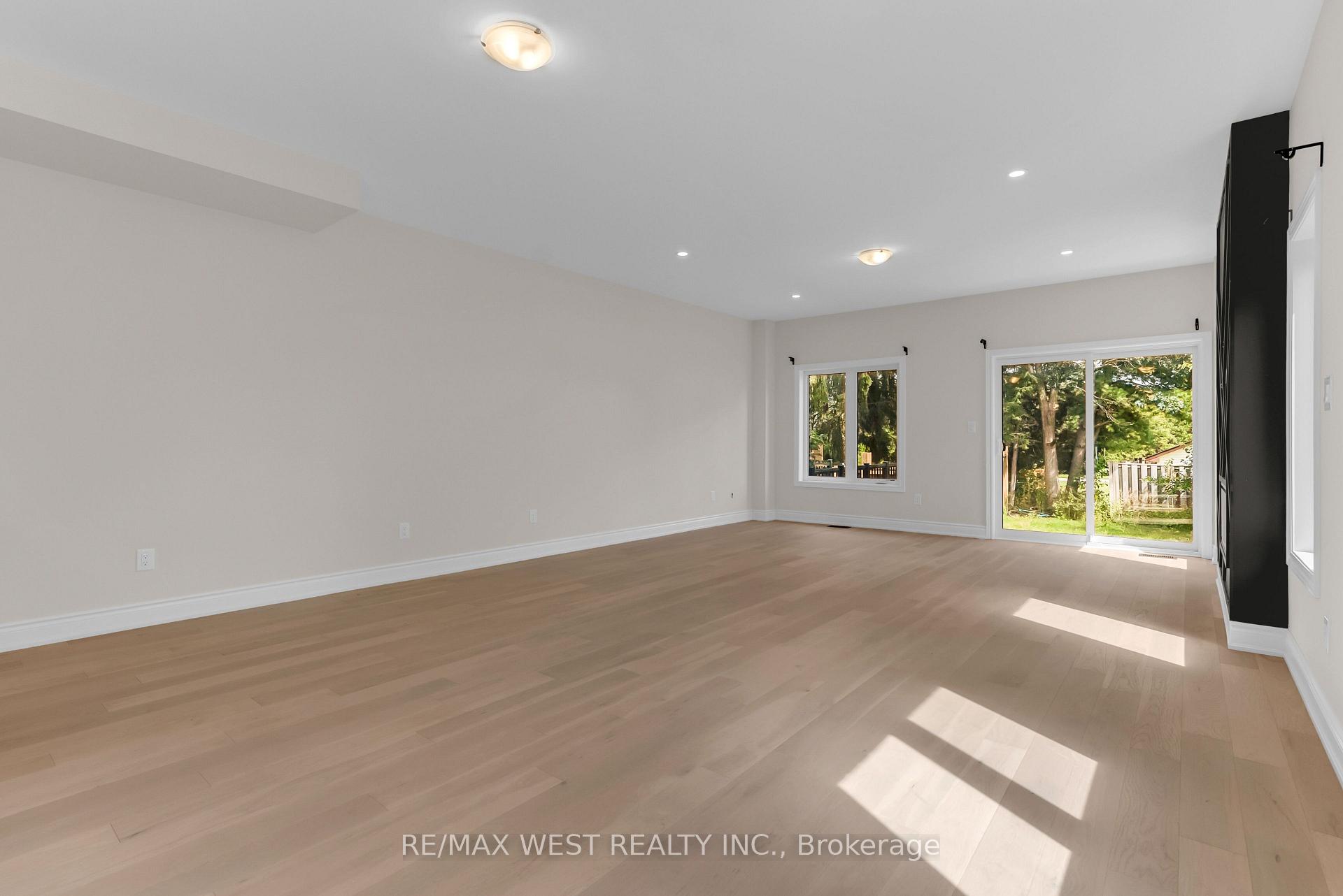 Photo 8 of 131 Guelph Street, Oshawa, Donevan — HOMEH