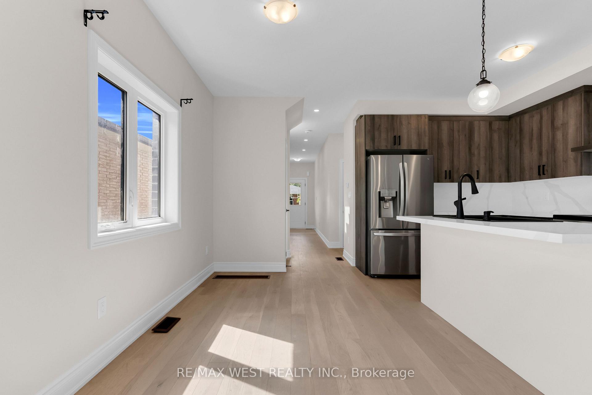 Photo 12 of 131 Guelph Street, Oshawa, Donevan — HOMEH