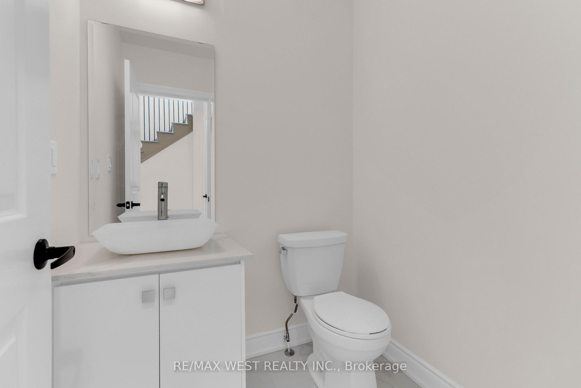 Photo 19 of 131 Guelph Street, Oshawa, Donevan — HOMEH