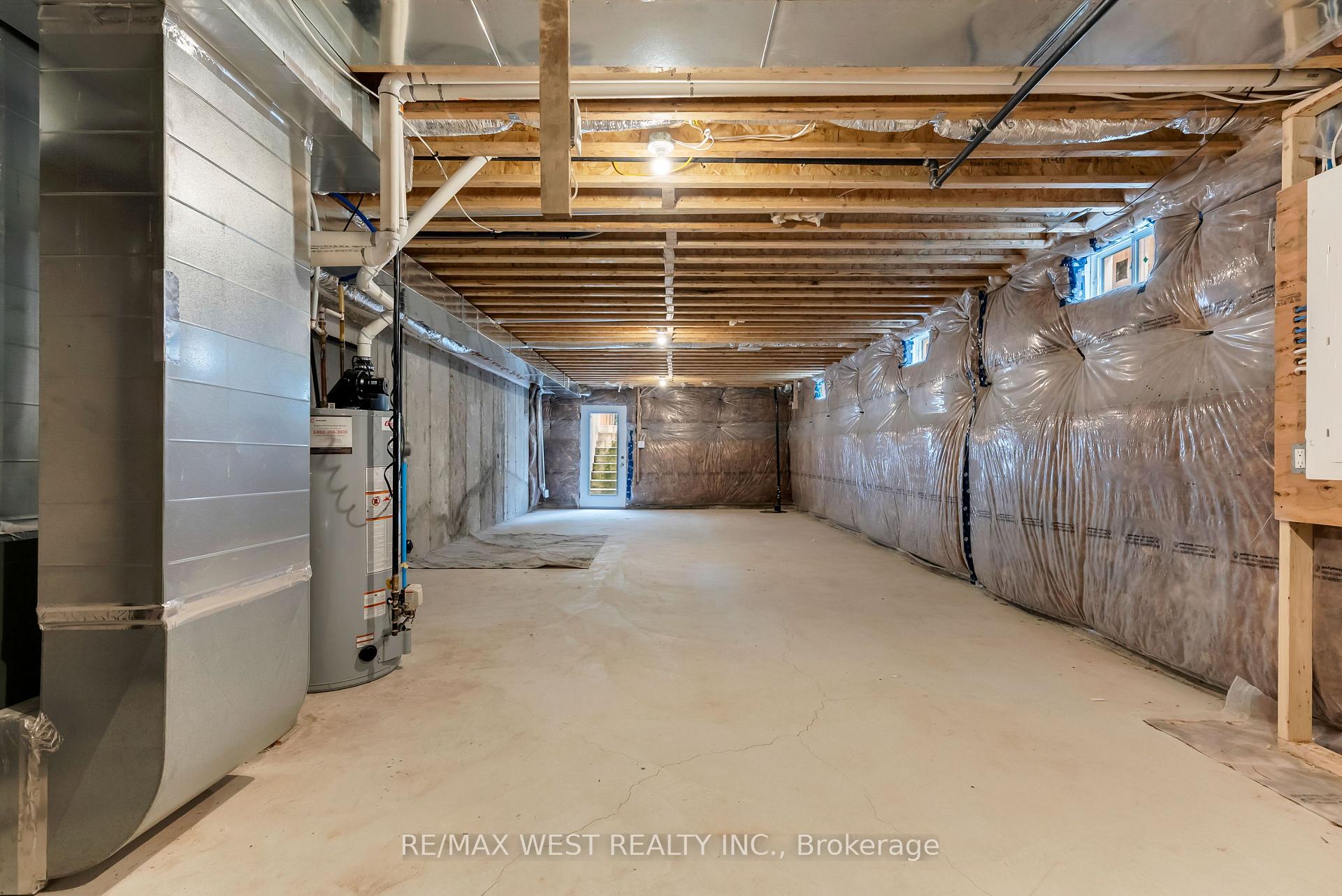 Photo 38 of 131 Guelph Street, Oshawa, Donevan — HOMEH