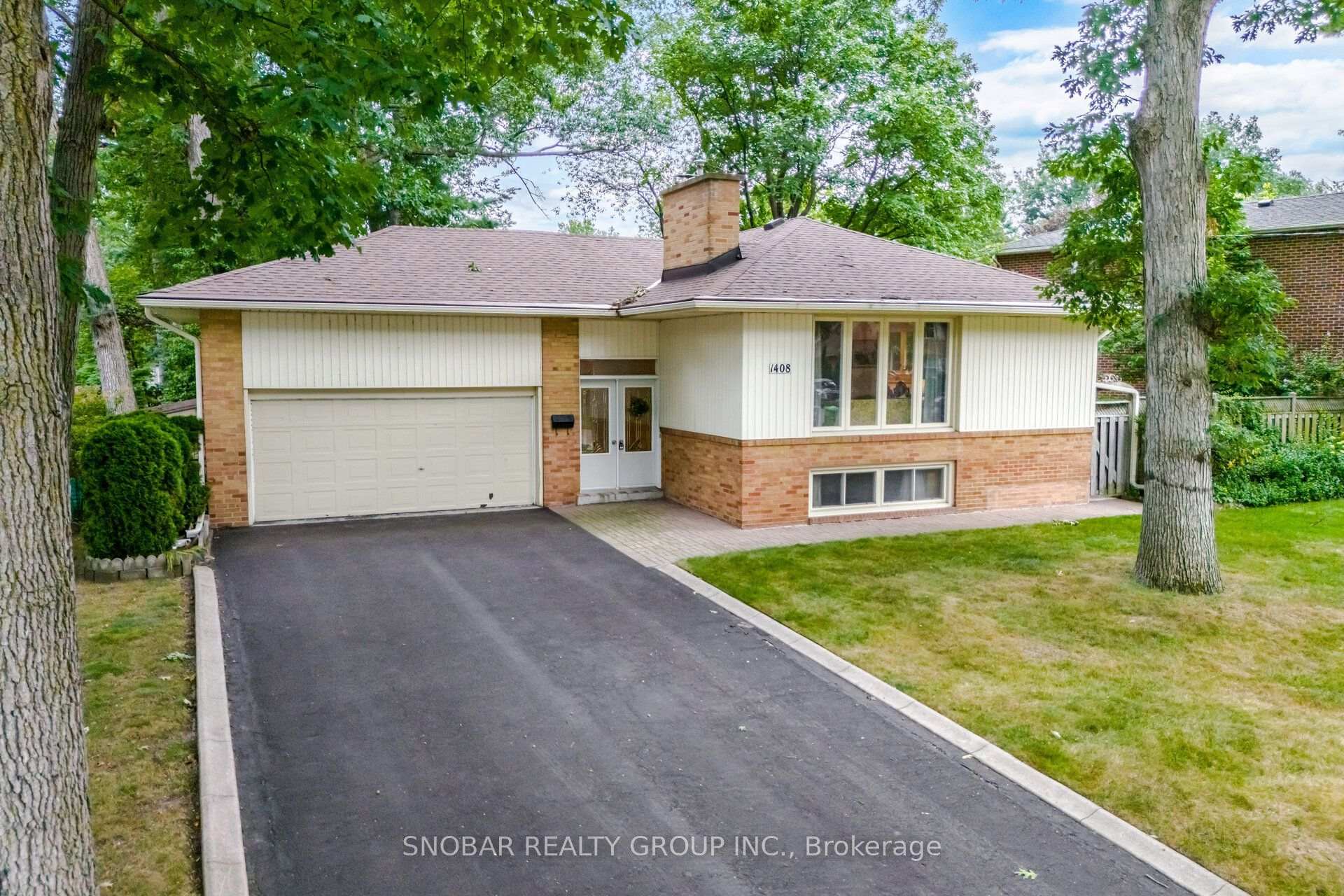 Photo 1 of 1408 Ballyclare Drive, Mississauga, Erindale — HOMEH