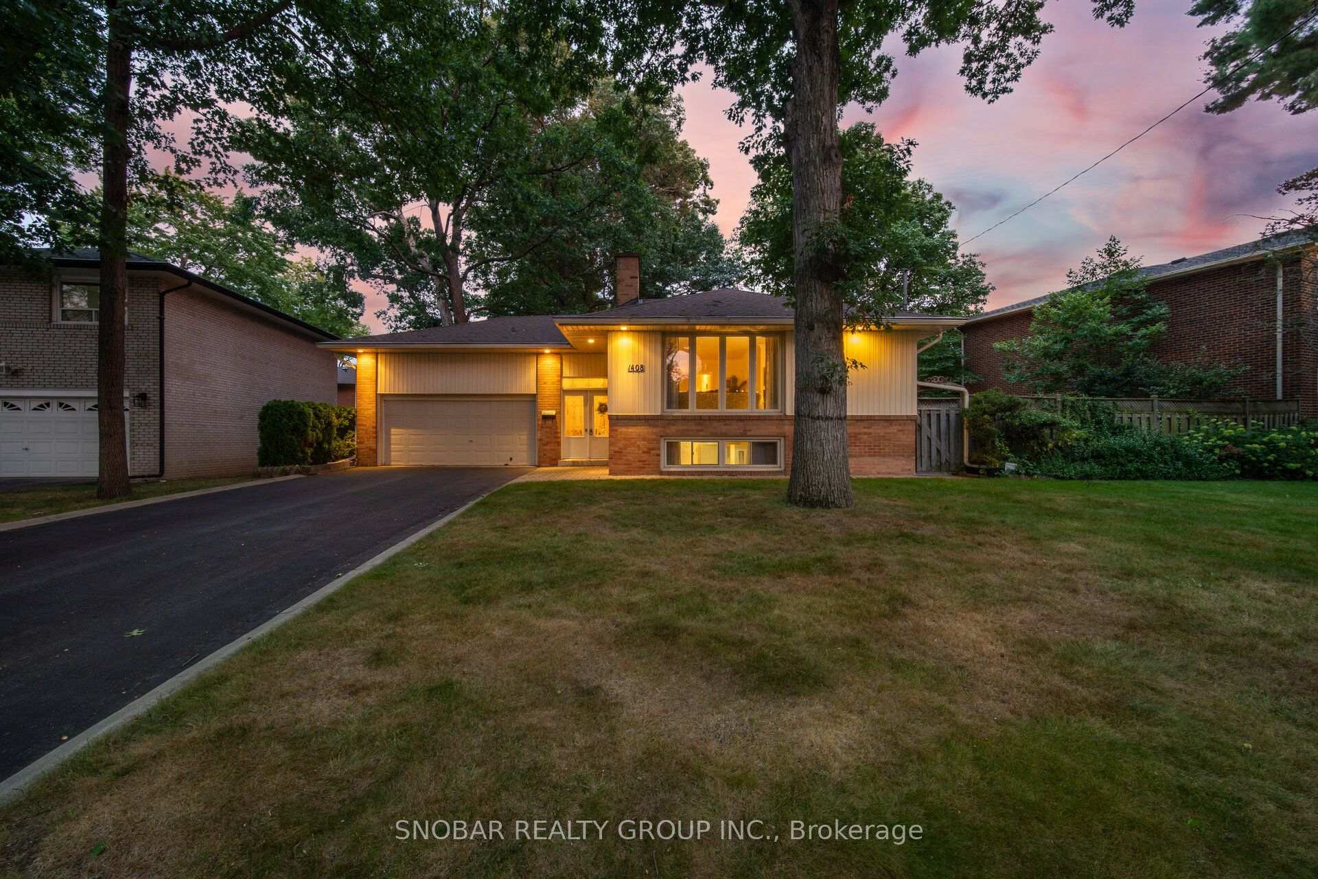 Photo 2 of 1408 Ballyclare Drive, Mississauga, Erindale — HOMEH