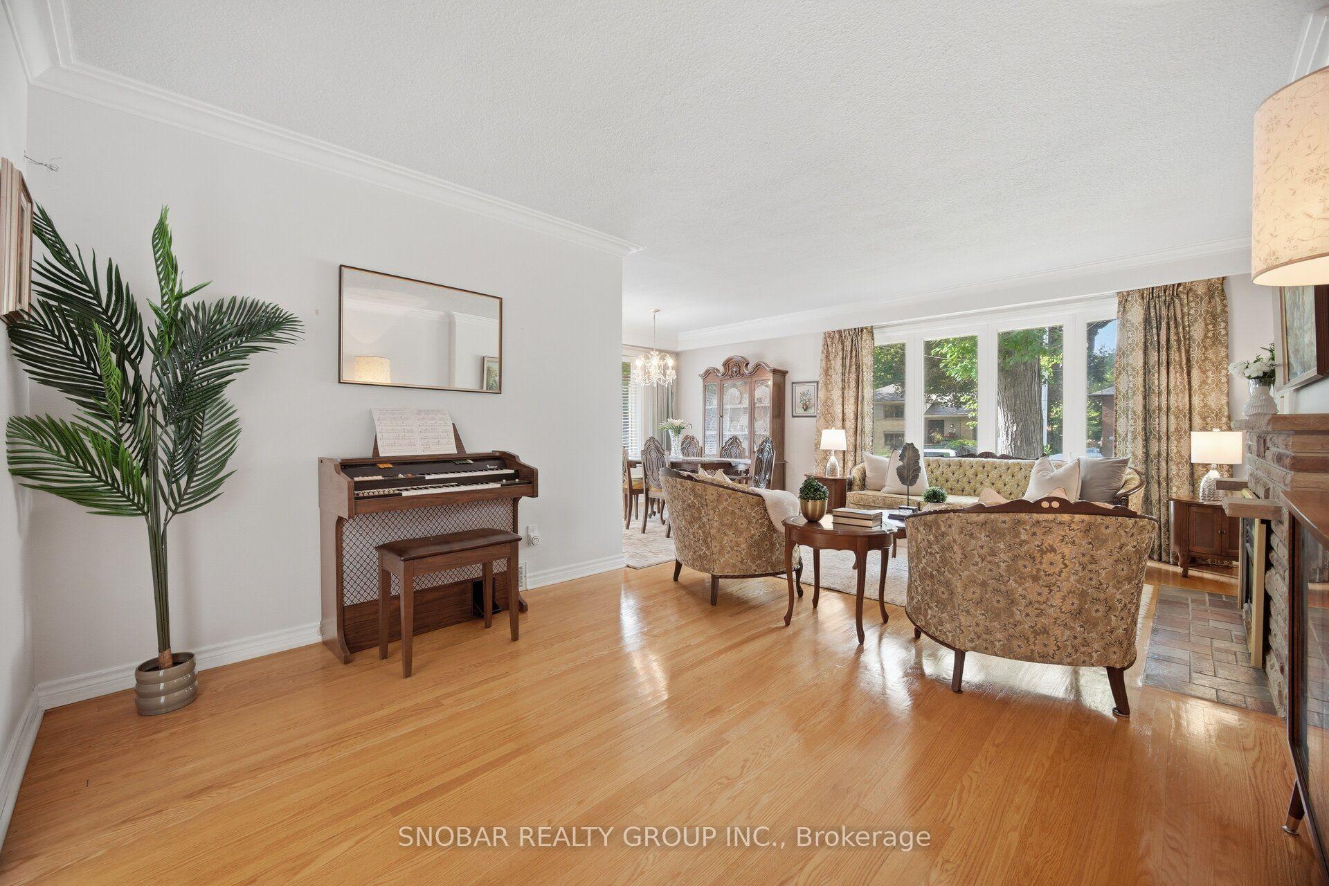 Photo 5 of 1408 Ballyclare Drive, Mississauga, Erindale — HOMEH