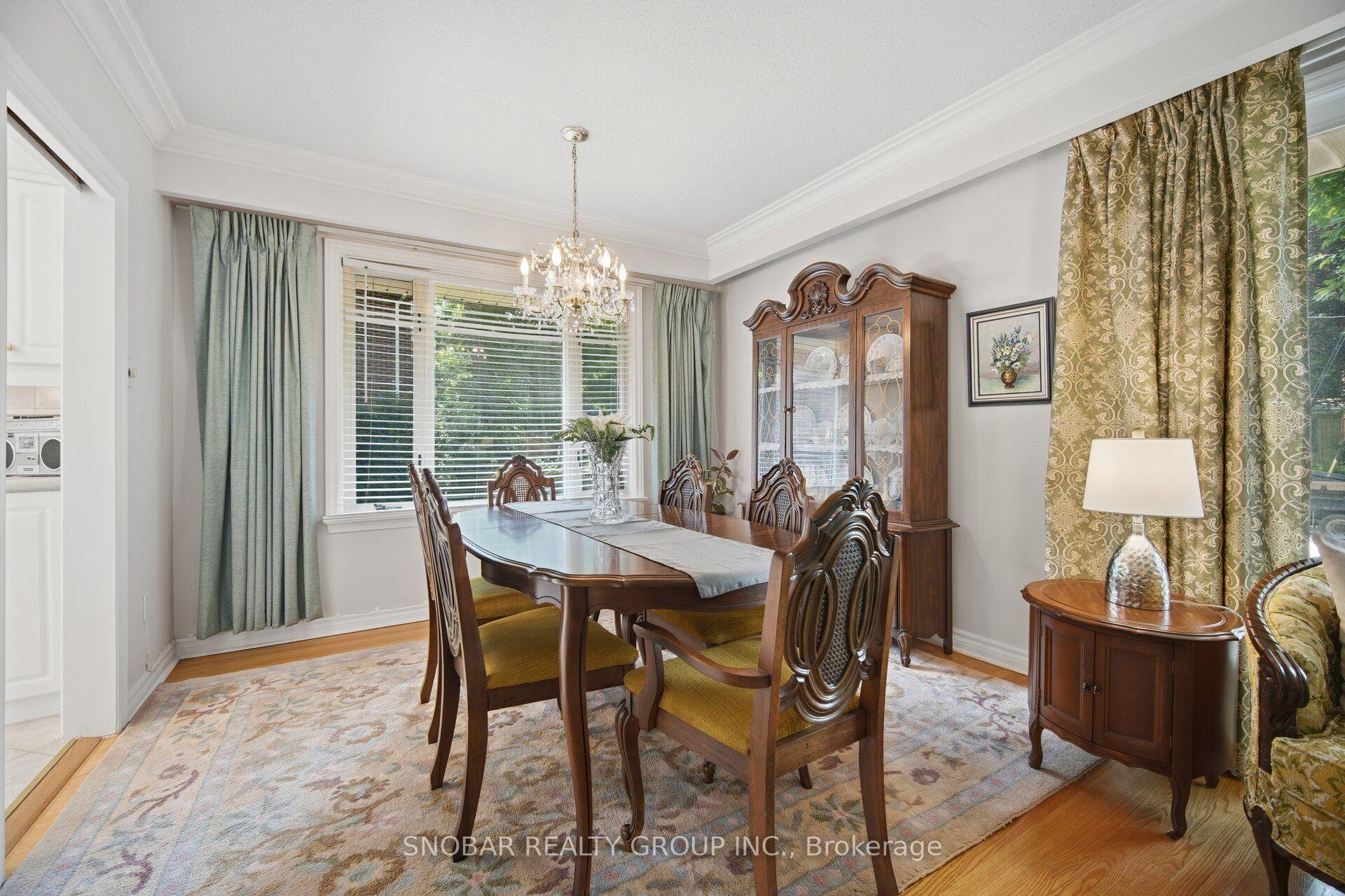 Photo 9 of 1408 Ballyclare Drive, Mississauga, Erindale — HOMEH