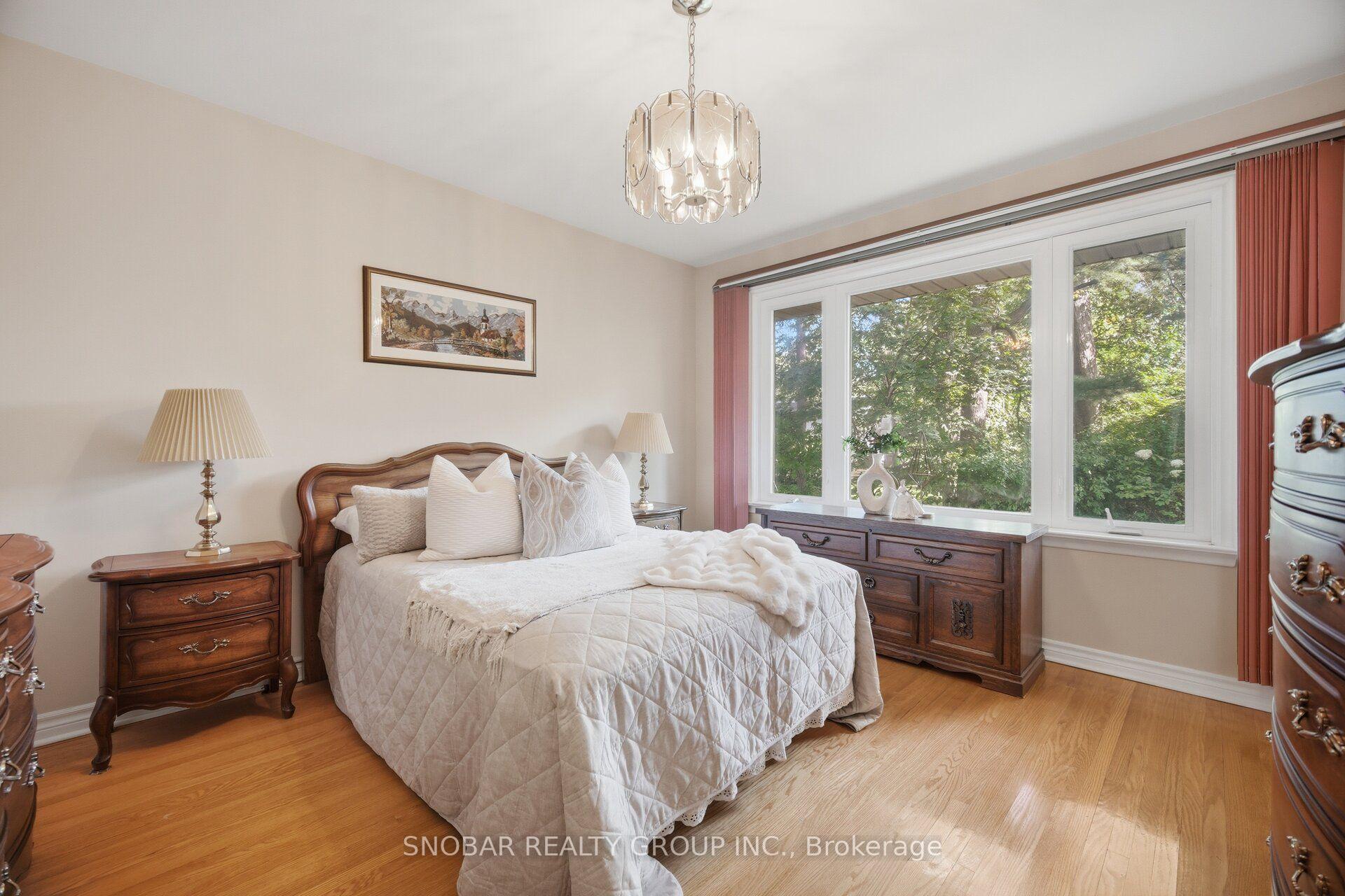 Photo 15 of 1408 Ballyclare Drive, Mississauga, Erindale — HOMEH