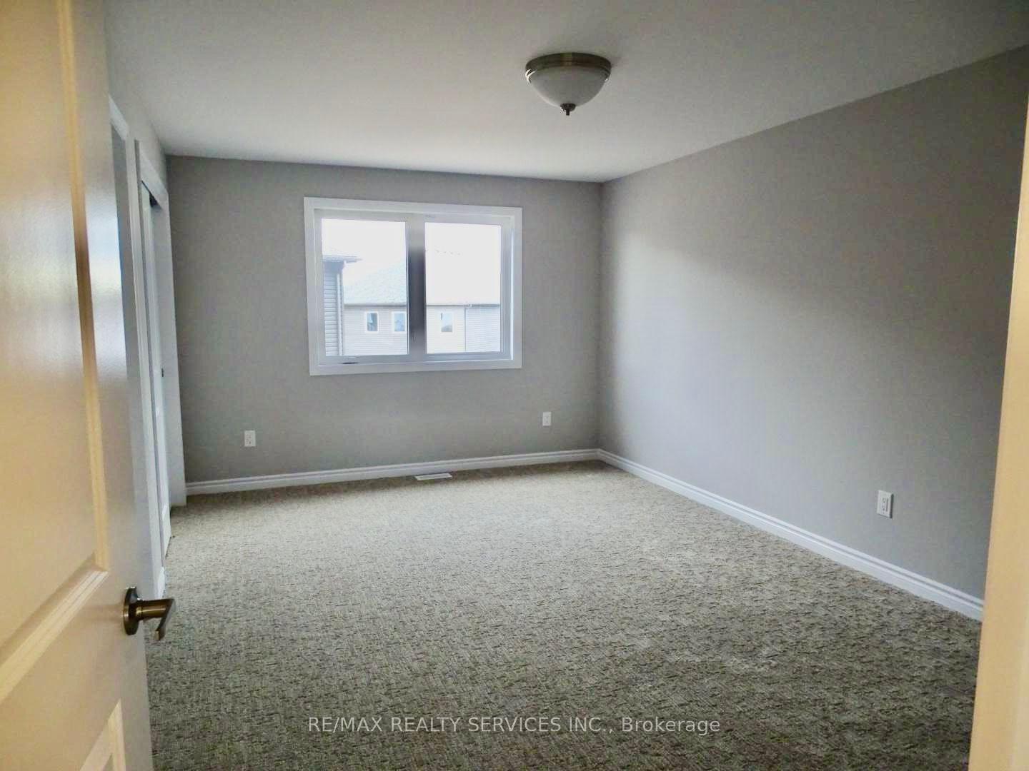 Photo 14 of 204 Bethune Avenue, Welland, Lincoln/Crowland — HOMEH