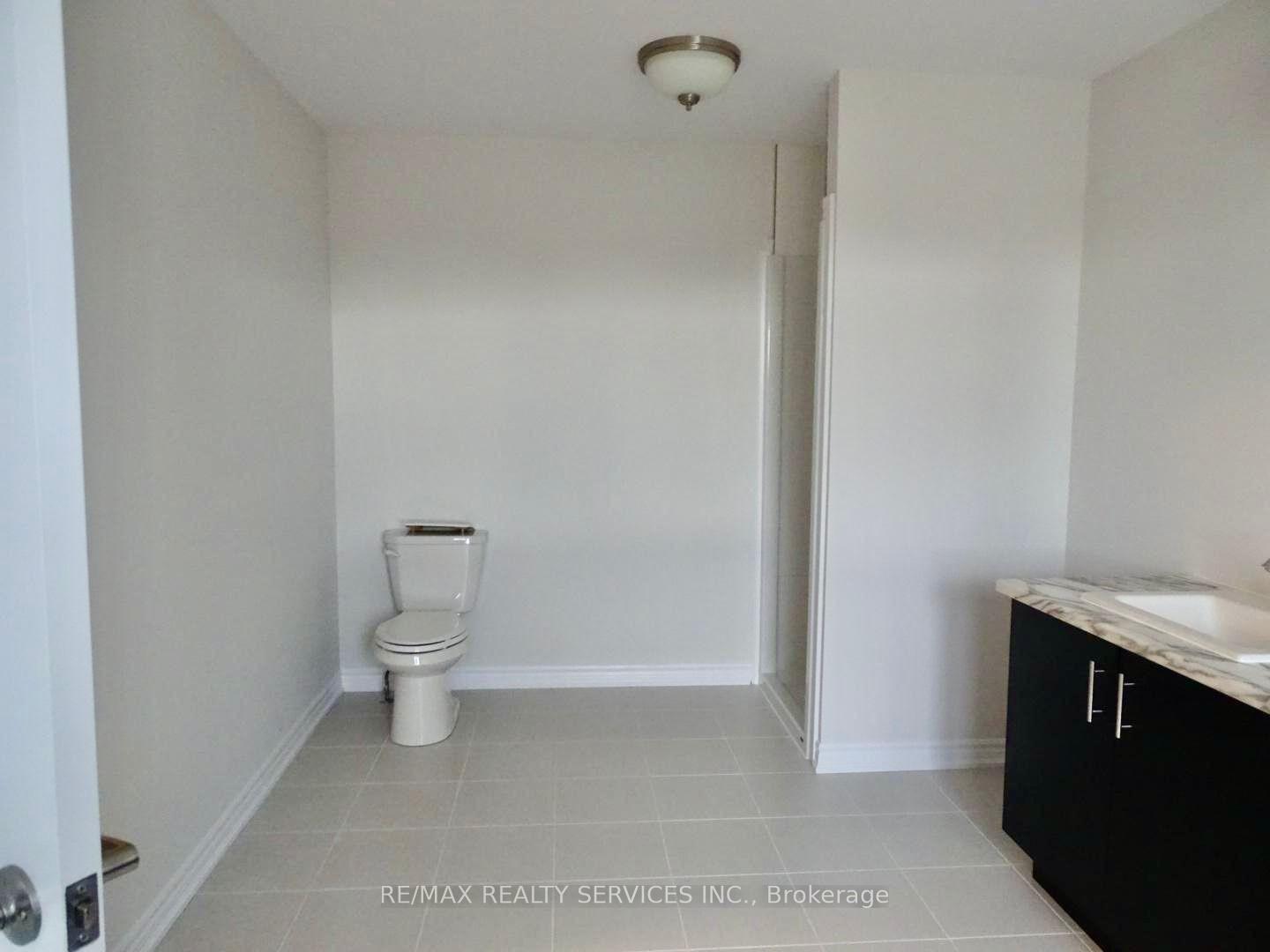 Photo 15 of 204 Bethune Avenue, Welland, Lincoln/Crowland — HOMEH