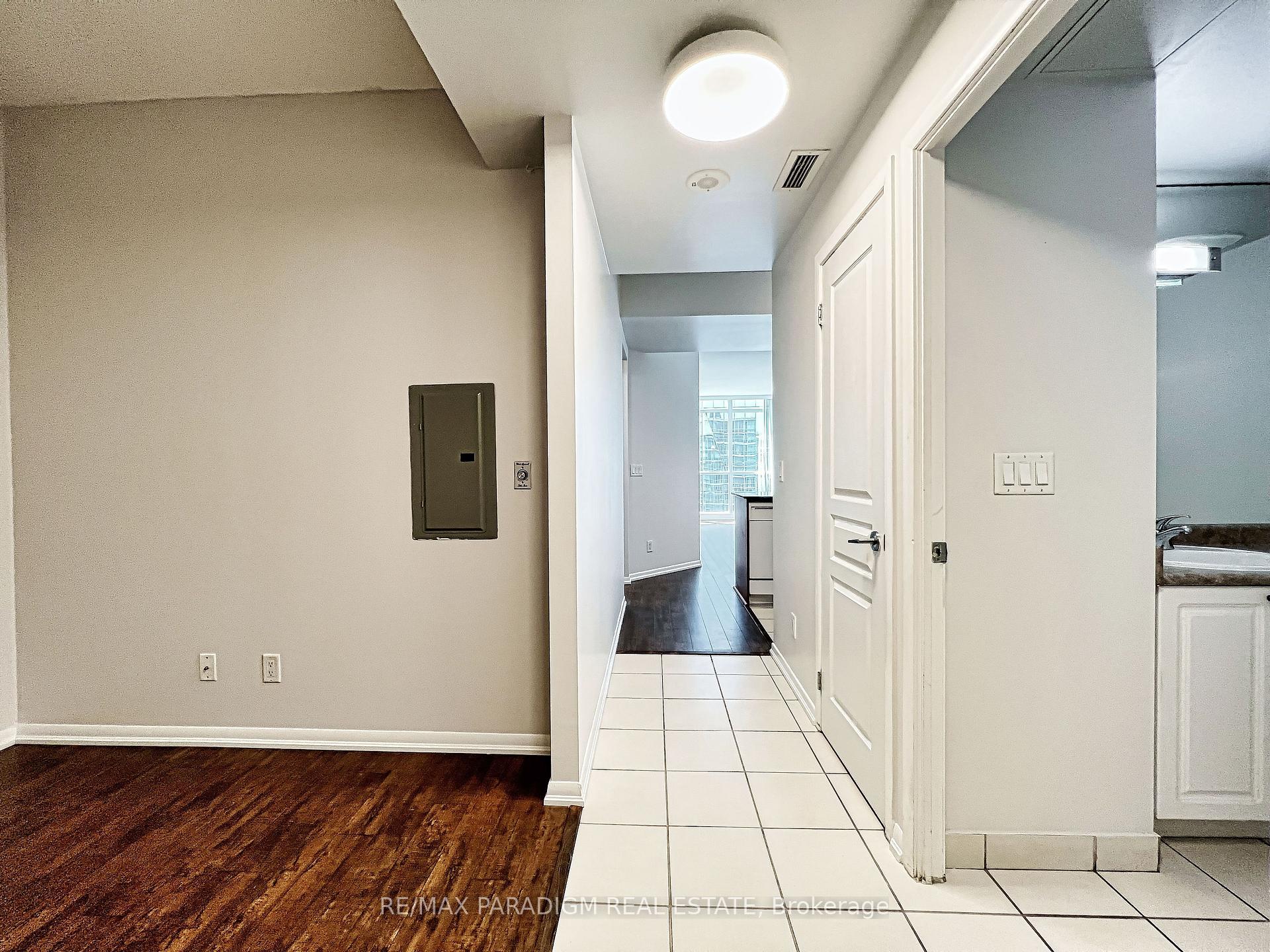 Photo 3 of Unit 3713, 18 Yonge Street, Toronto, Waterfront Communities — HOMEH