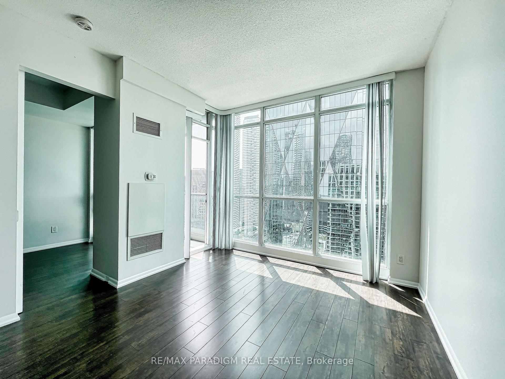 Photo 14 of Unit 3713, 18 Yonge Street, Toronto, Waterfront Communities — HOMEH