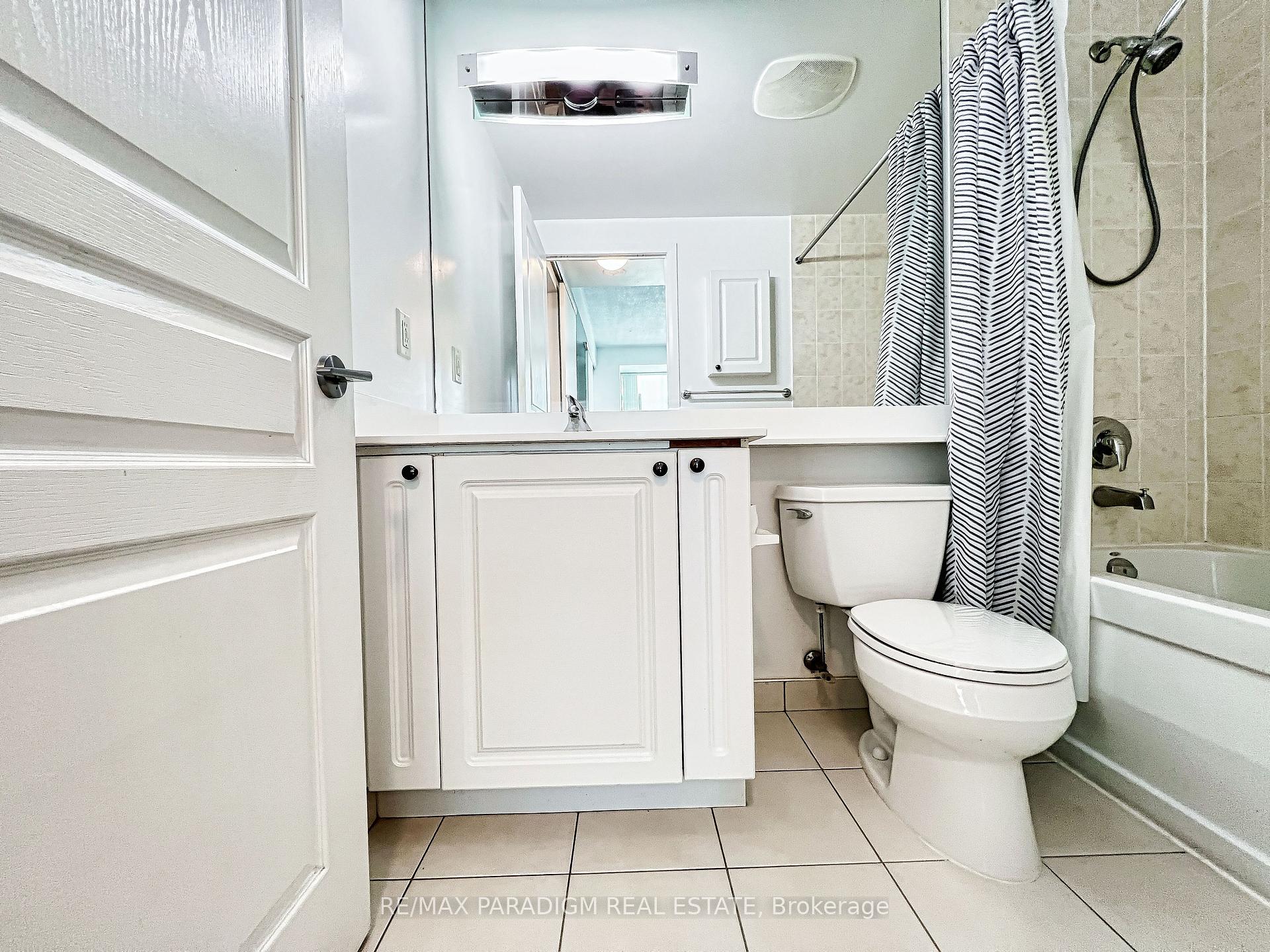 Photo 29 of Unit 3713, 18 Yonge Street, Toronto, Waterfront Communities — HOMEH