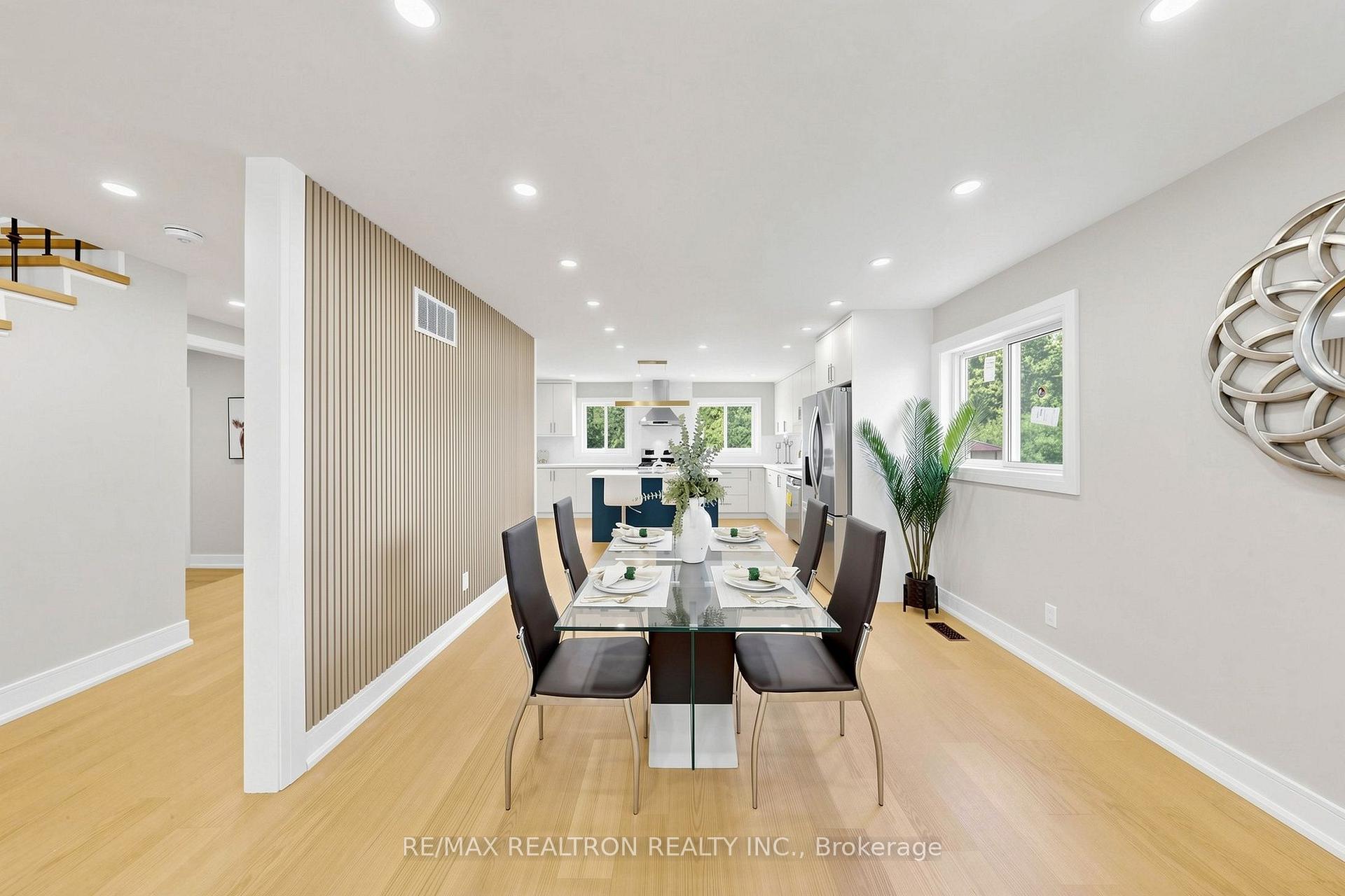 Photo 14 of 75 Pringle Avenue, Markham, Markham Village — HOMEH