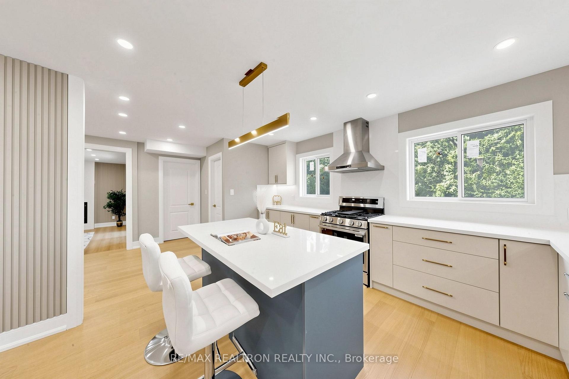 Photo 19 of 75 Pringle Avenue, Markham, Markham Village — HOMEH