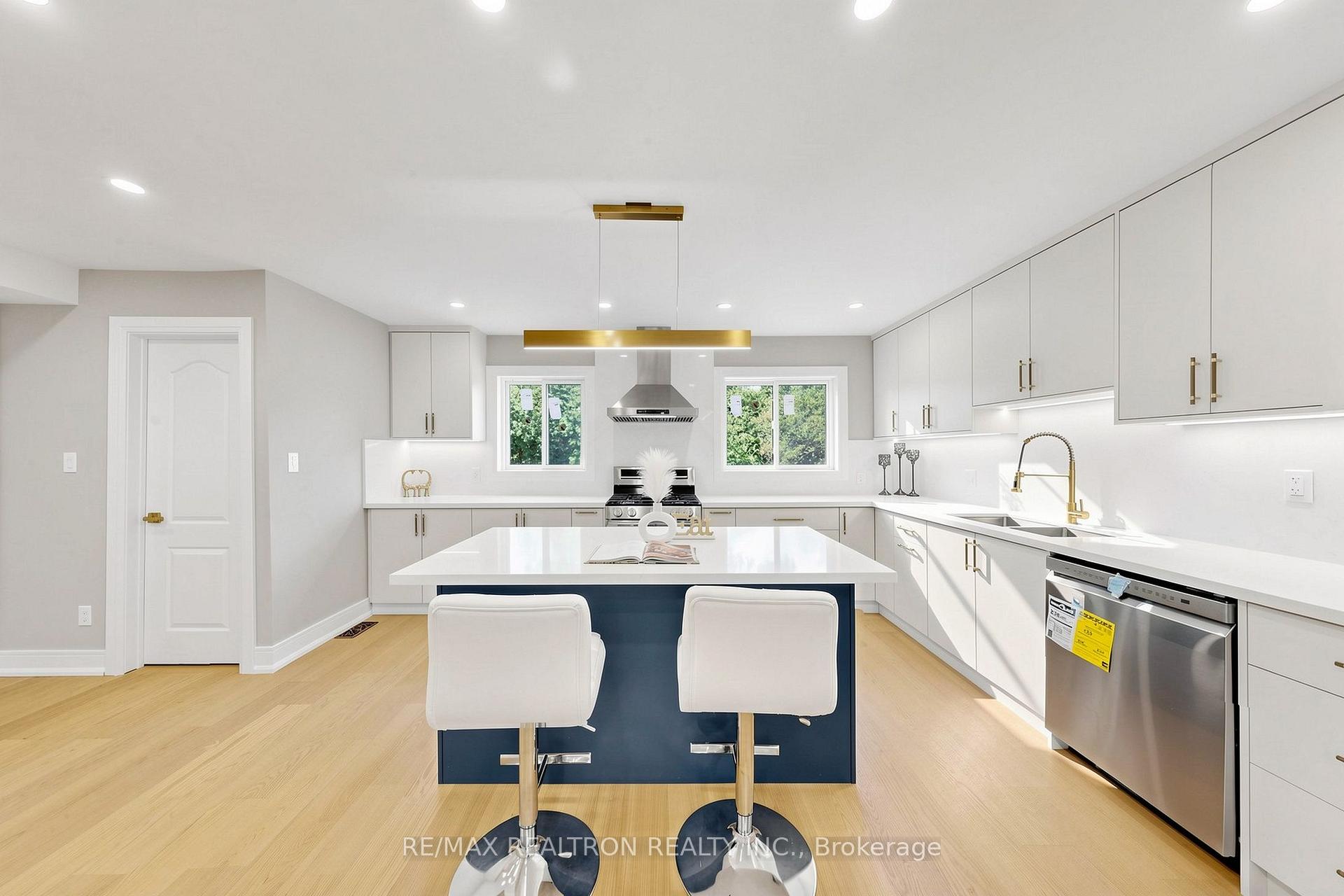 Photo 20 of 75 Pringle Avenue, Markham, Markham Village — HOMEH