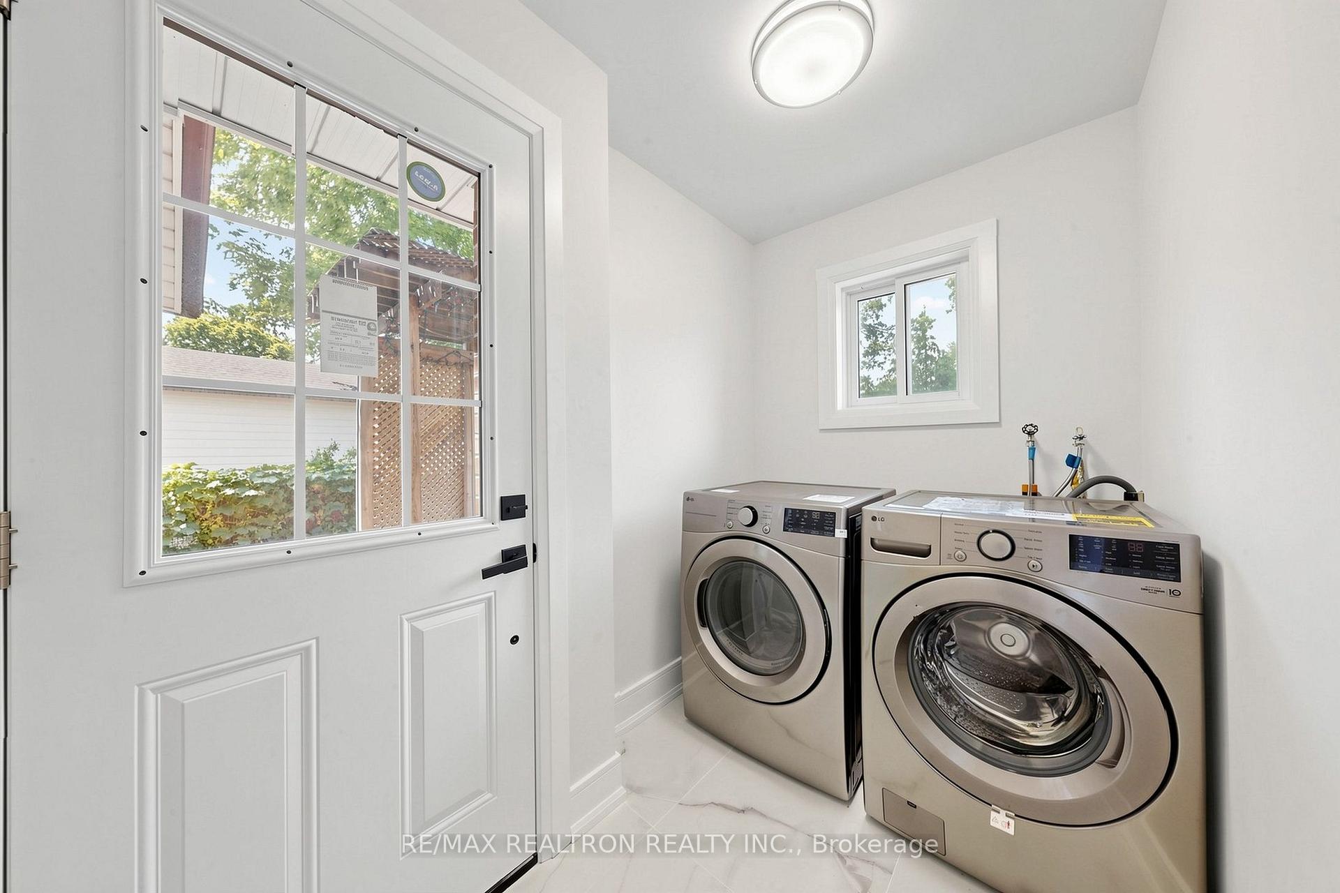 Photo 41 of 75 Pringle Avenue, Markham, Markham Village — HOMEH