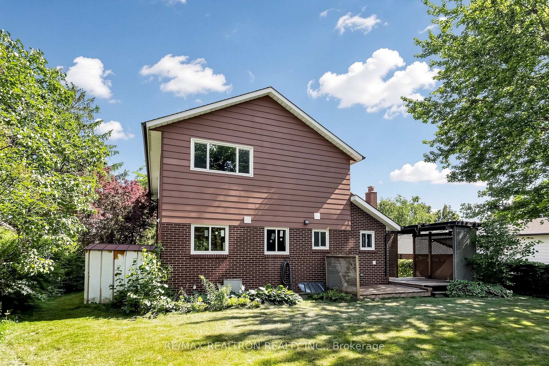 Photo 42 of 75 Pringle Avenue, Markham, Markham Village — HOMEH