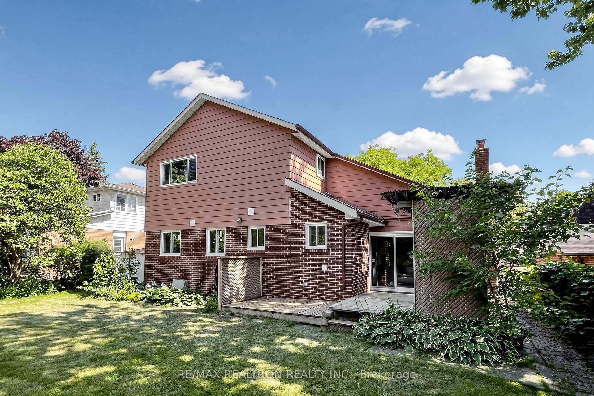 Photo 43 of 75 Pringle Avenue, Markham, Markham Village — HOMEH