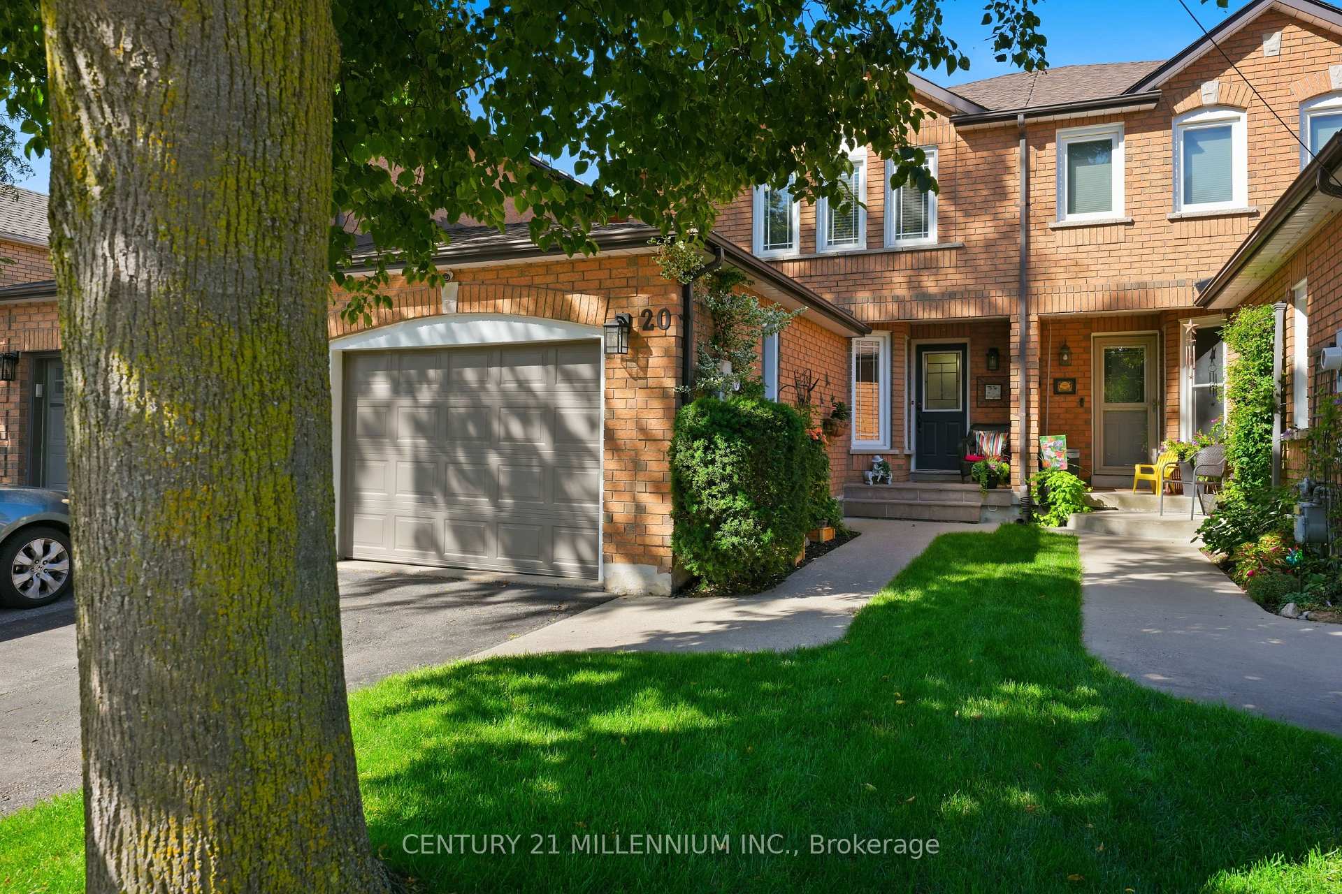Photo 1 of 20 Flemington Drive, Caledon, Rural Caledon — HOMEH