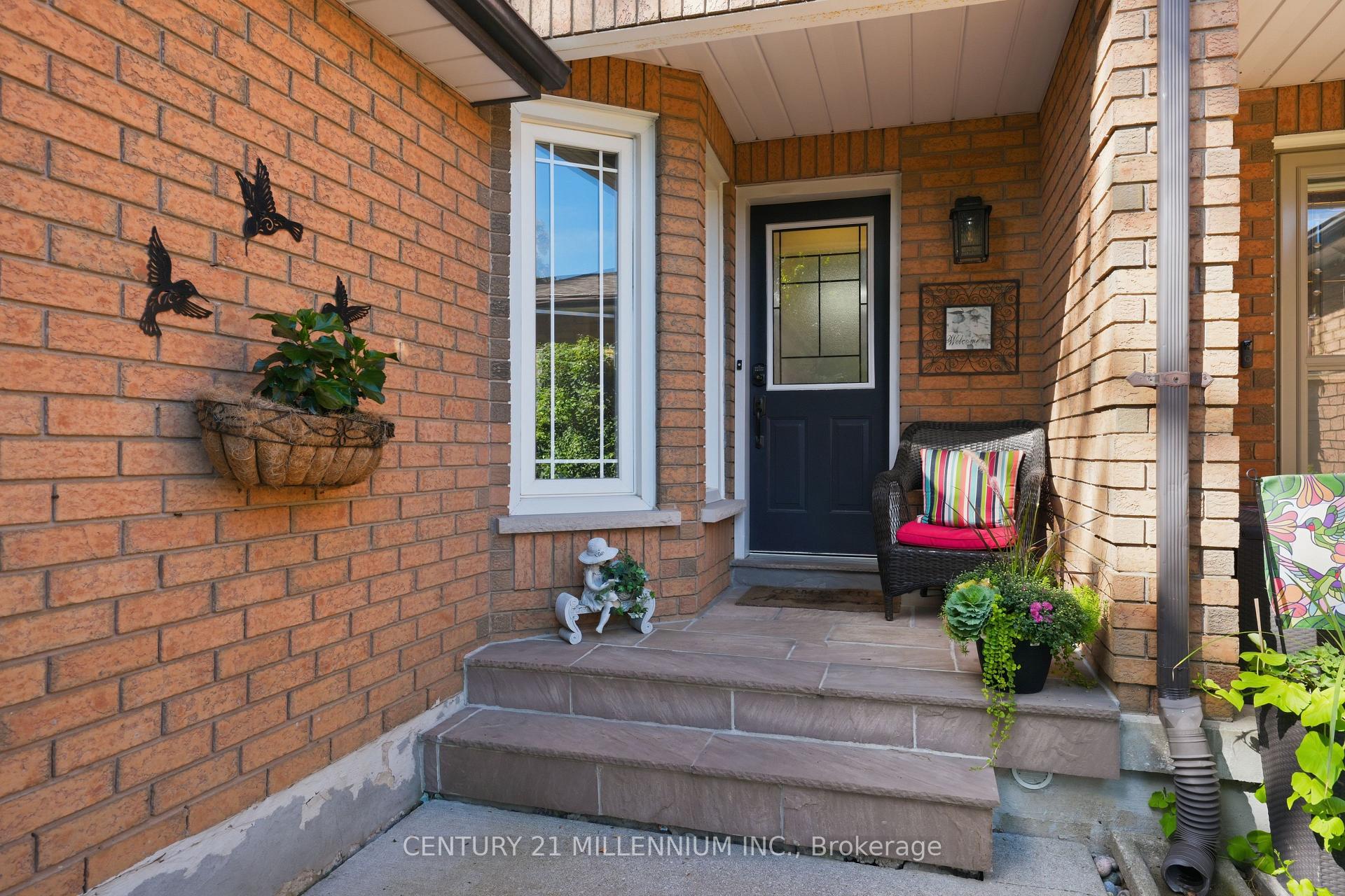 Photo 3 of 20 Flemington Drive, Caledon, Rural Caledon — HOMEH