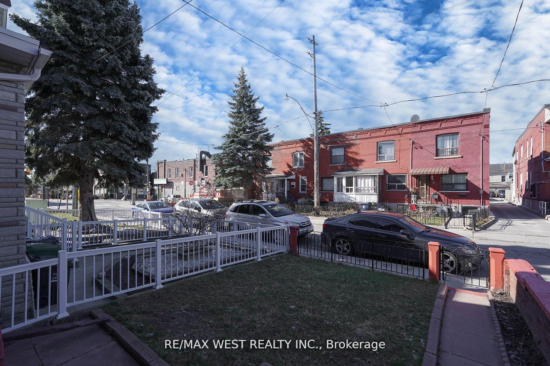 Photo 5 of 115 Edwin Avenue, Toronto, Dovercourt-Wallace Emerson-Junction — HOMEH