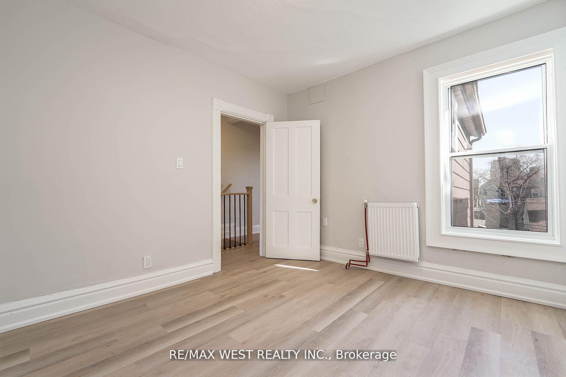 Photo 31 of 115 Edwin Avenue, Toronto, Dovercourt-Wallace Emerson-Junction — HOMEH