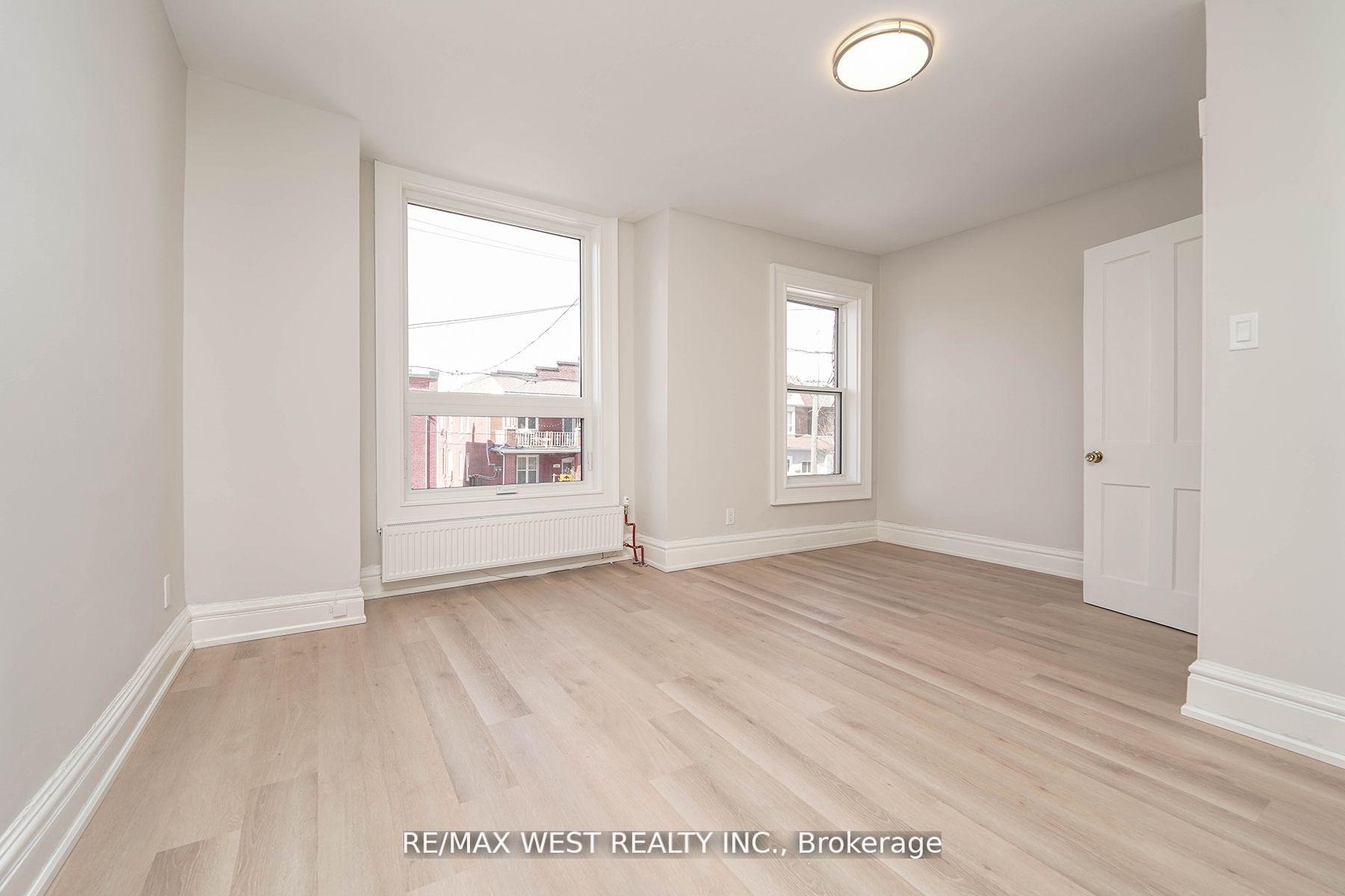 Photo 32 of 115 Edwin Avenue, Toronto, Dovercourt-Wallace Emerson-Junction — HOMEH