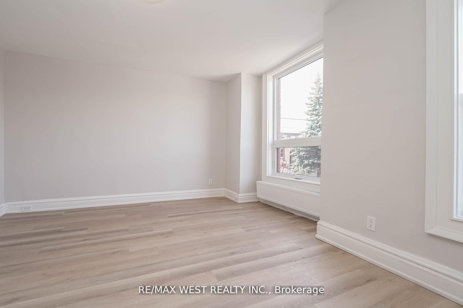 Photo 33 of 115 Edwin Avenue, Toronto, Dovercourt-Wallace Emerson-Junction — HOMEH