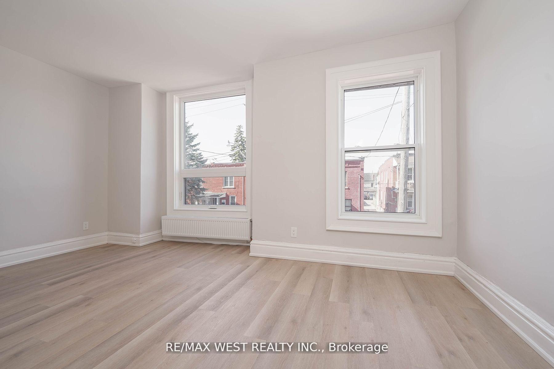 Photo 34 of 115 Edwin Avenue, Toronto, Dovercourt-Wallace Emerson-Junction — HOMEH