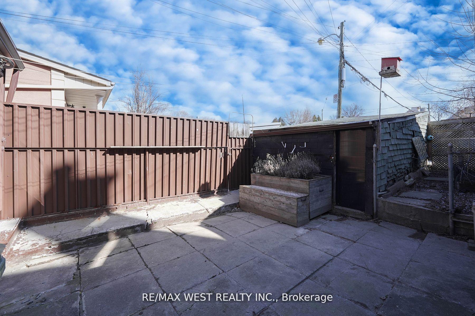 Photo 39 of 115 Edwin Avenue, Toronto, Dovercourt-Wallace Emerson-Junction — HOMEH
