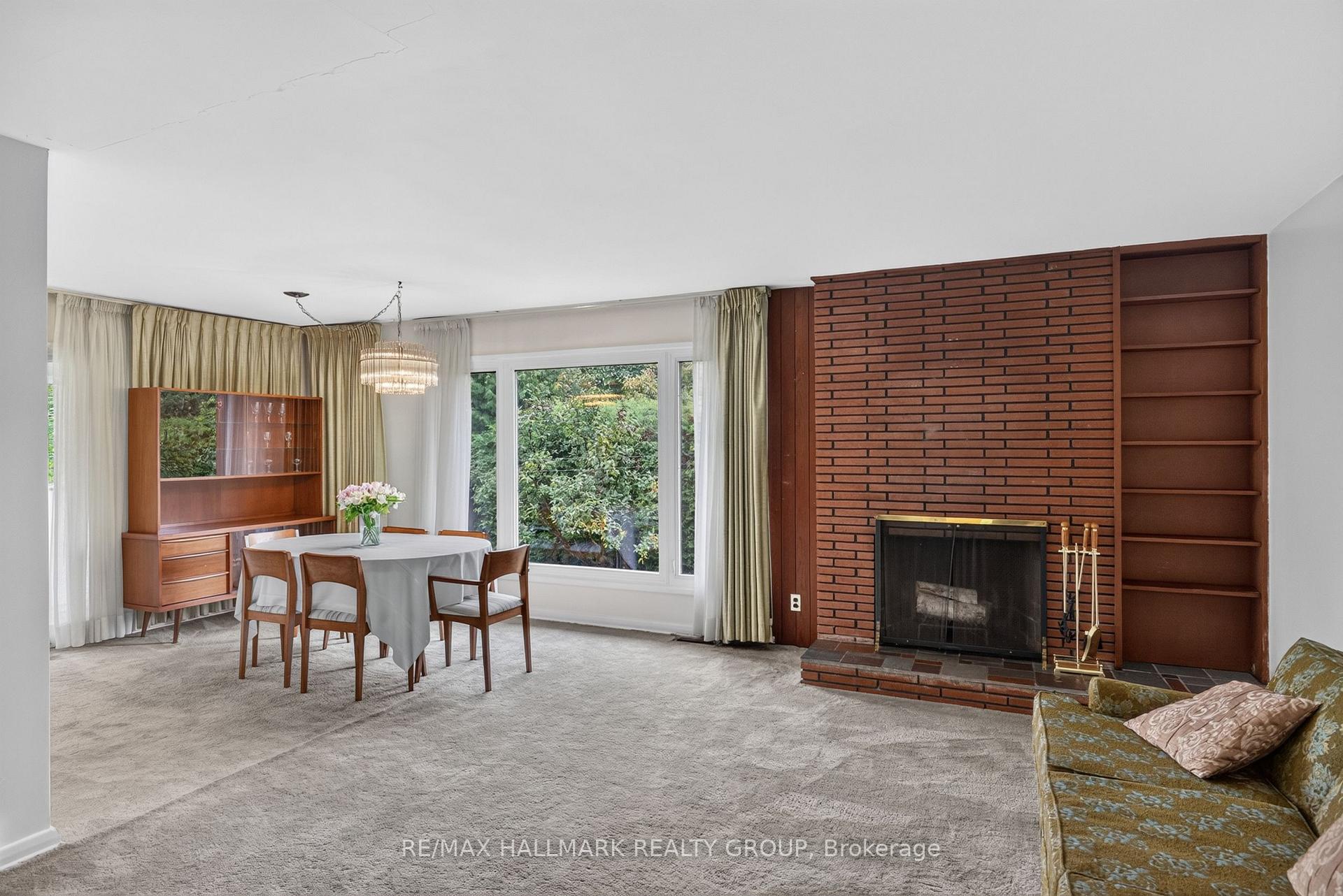 Photo 9 of 936 Parkhurst Boulevard, Ottawa, McKellar Heights/Glabar Park — HOMEH