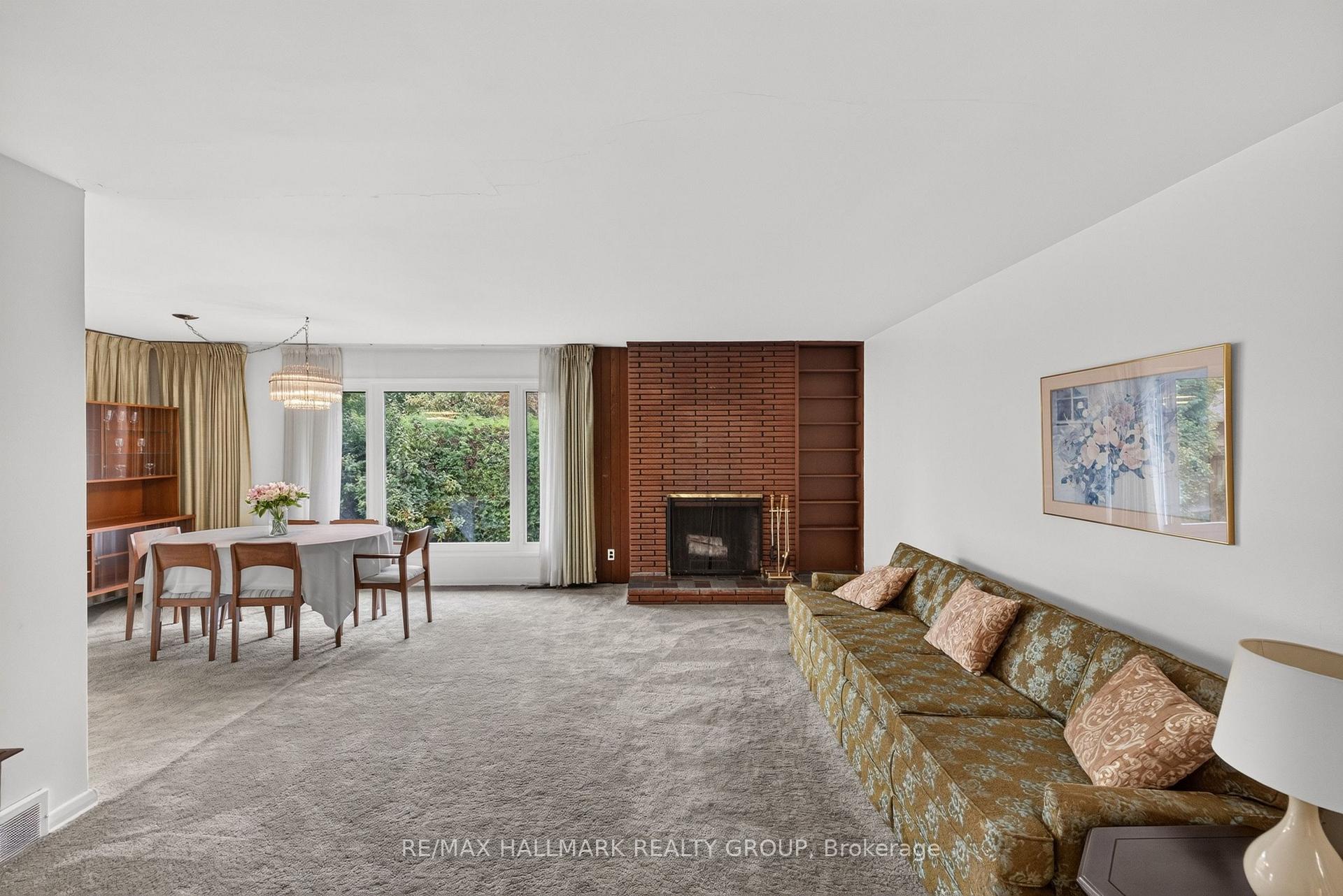 Photo 10 of 936 Parkhurst Boulevard, Ottawa, McKellar Heights/Glabar Park — HOMEH