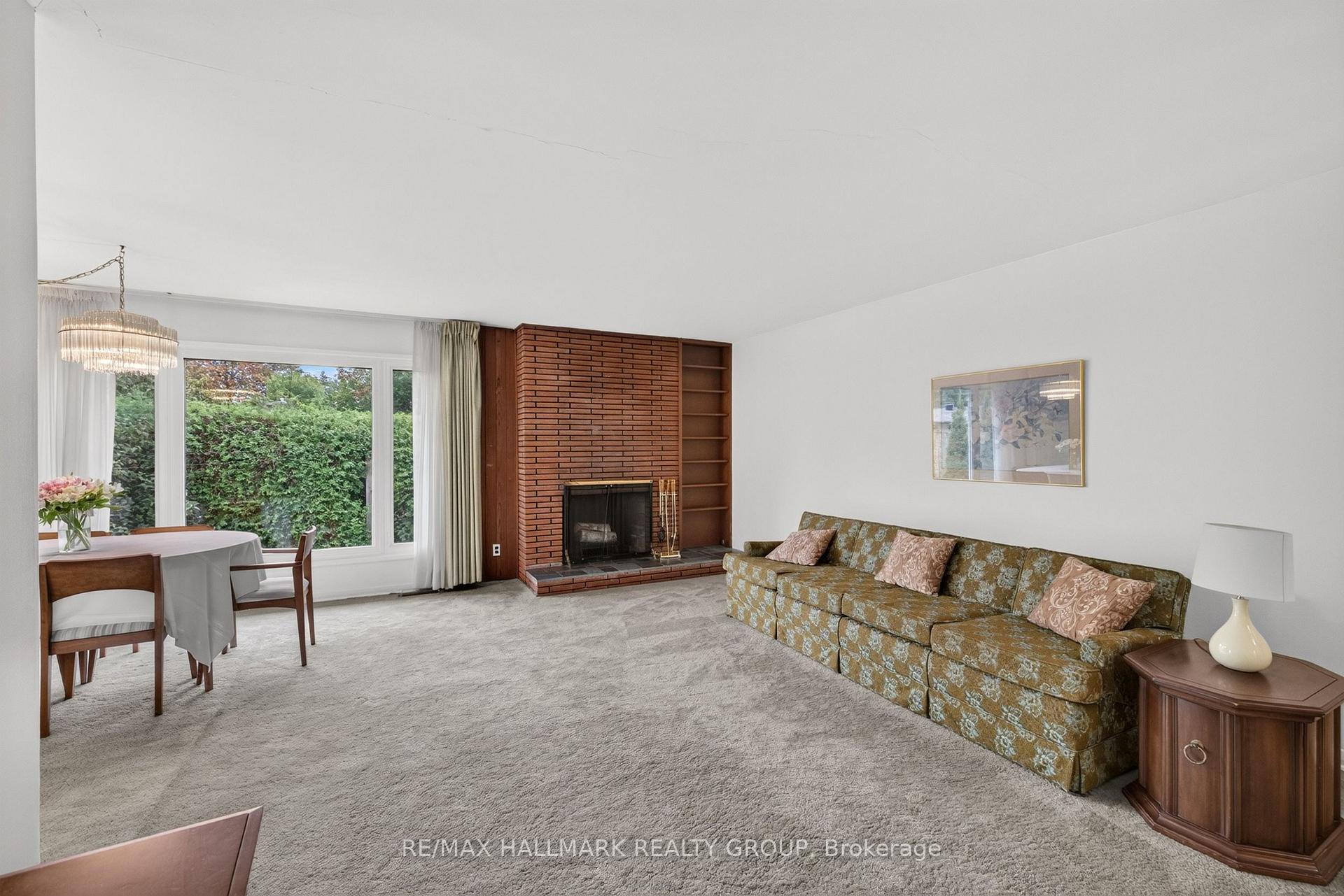 Photo 13 of 936 Parkhurst Boulevard, Ottawa, McKellar Heights/Glabar Park — HOMEH