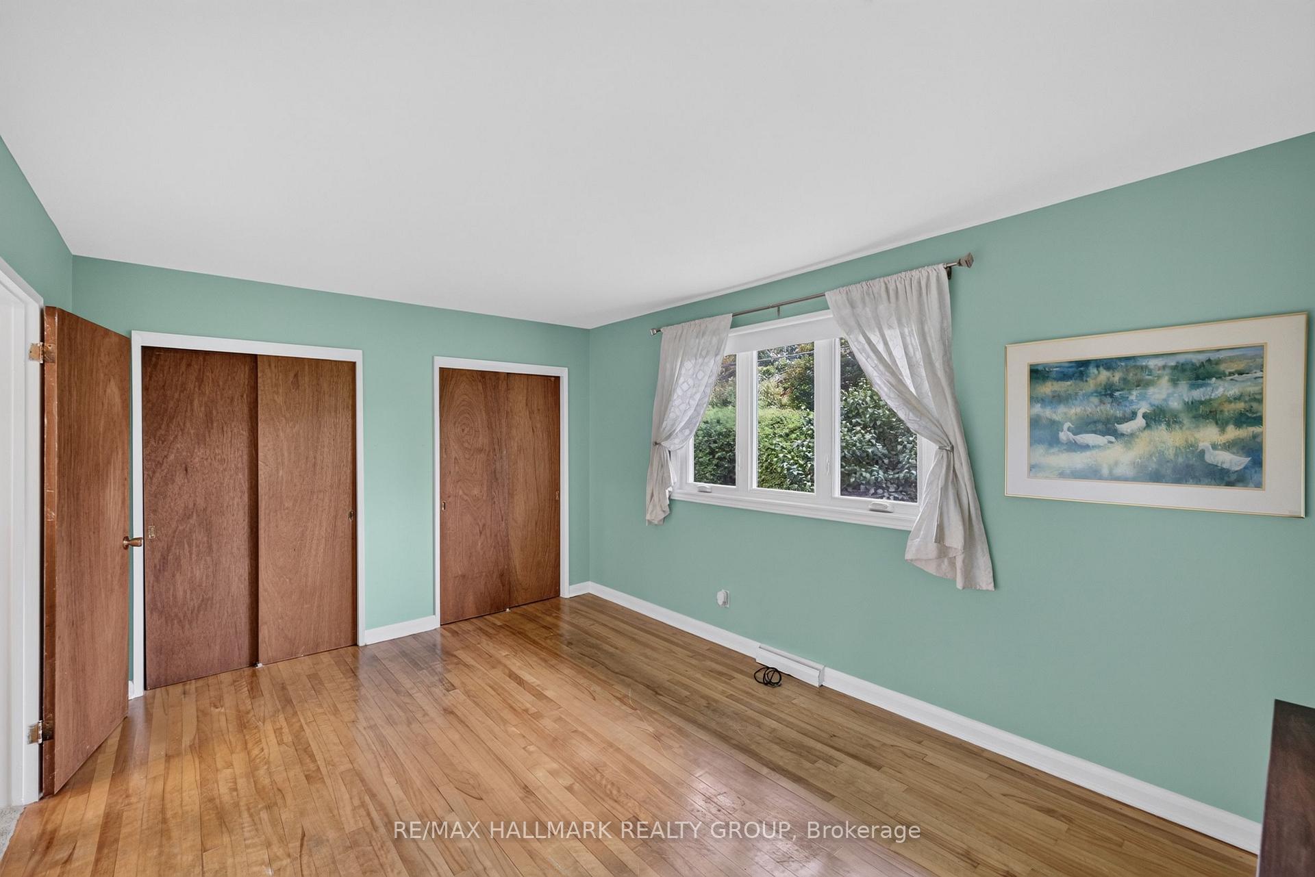 Photo 25 of 936 Parkhurst Boulevard, Ottawa, McKellar Heights/Glabar Park — HOMEH