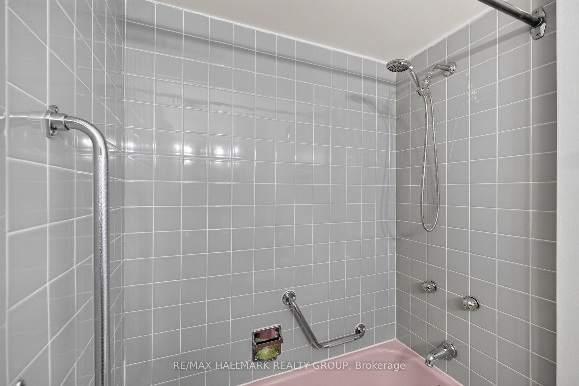 Photo 27 of 936 Parkhurst Boulevard, Ottawa, McKellar Heights/Glabar Park — HOMEH