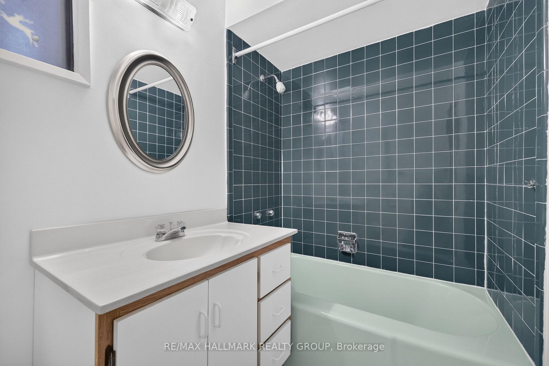 Photo 34 of 936 Parkhurst Boulevard, Ottawa, McKellar Heights/Glabar Park — HOMEH