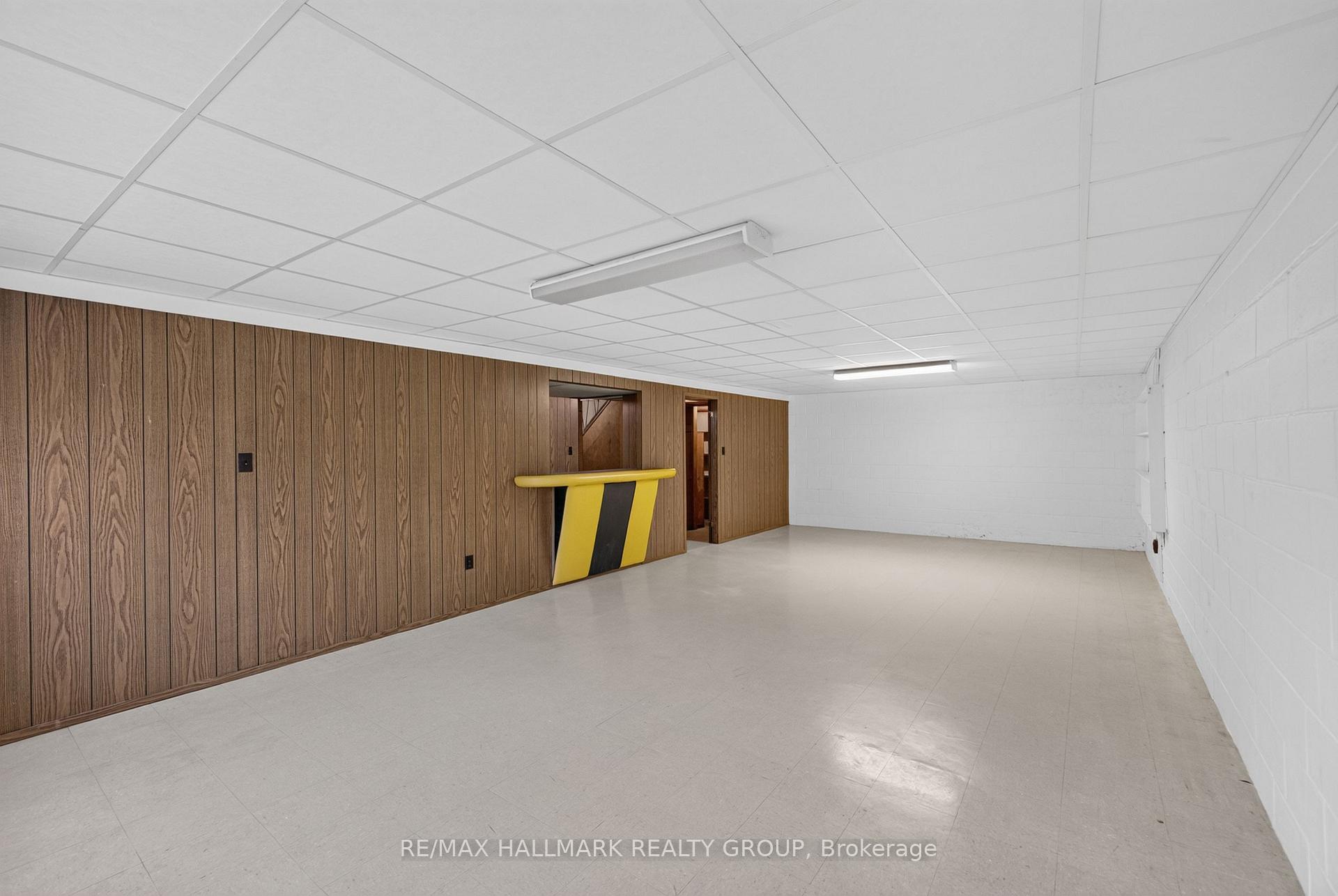 Photo 44 of 936 Parkhurst Boulevard, Ottawa, McKellar Heights/Glabar Park — HOMEH