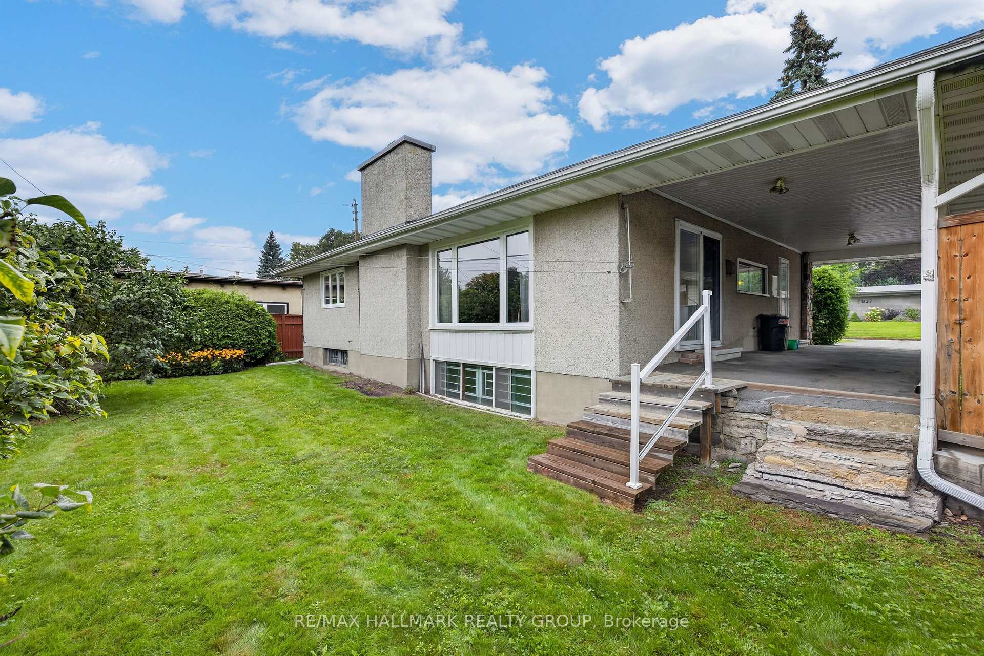 Photo 46 of 936 Parkhurst Boulevard, Ottawa, McKellar Heights/Glabar Park — HOMEH
