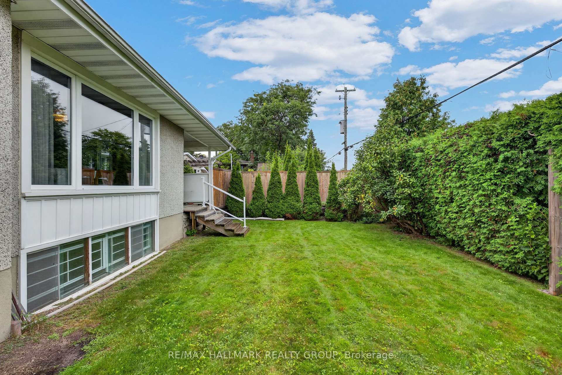 Photo 47 of 936 Parkhurst Boulevard, Ottawa, McKellar Heights/Glabar Park — HOMEH