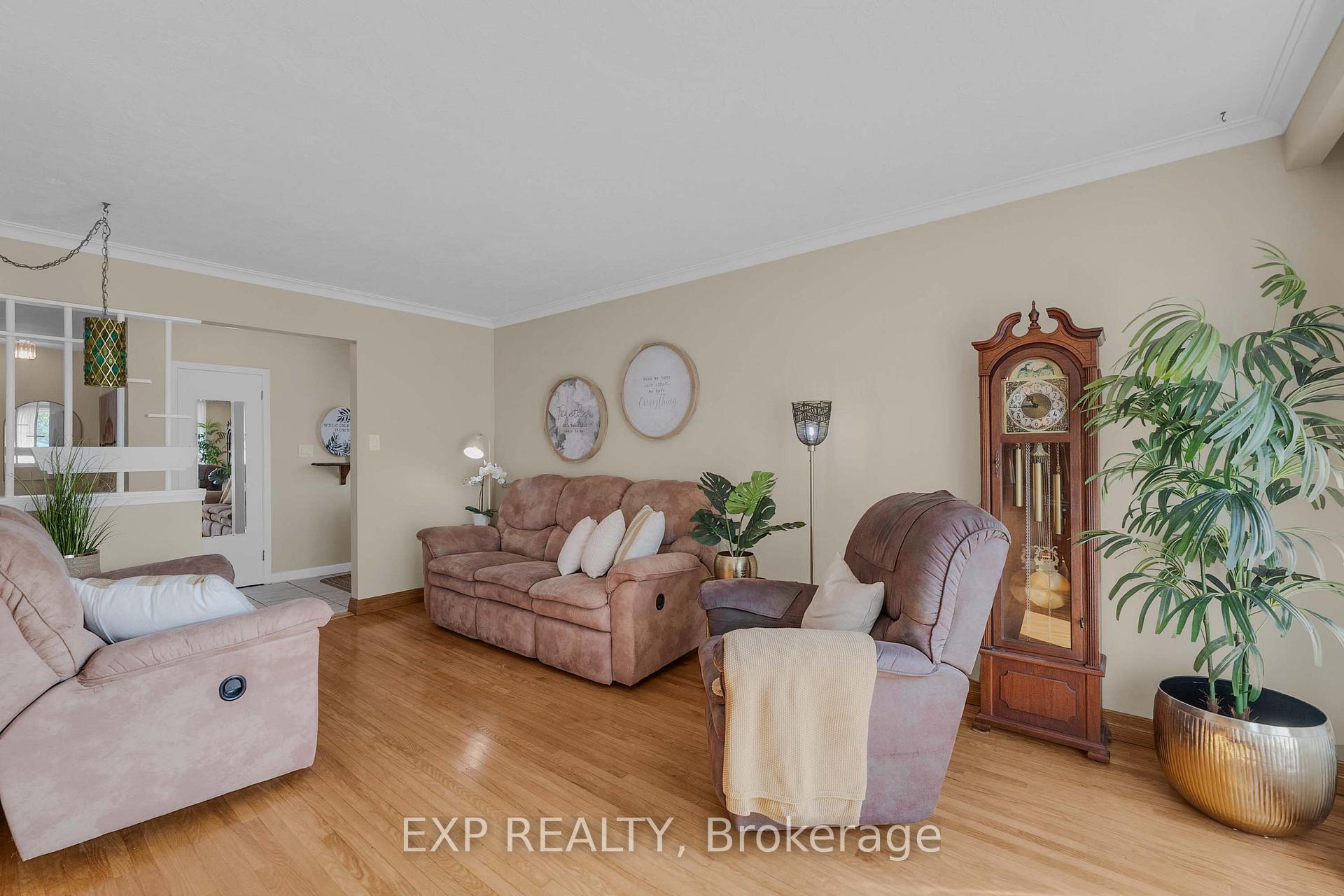 Photo 6 of 6 Jardine Place, Etobicoke, Willowridge-Martingrove-Richview — HOMEH