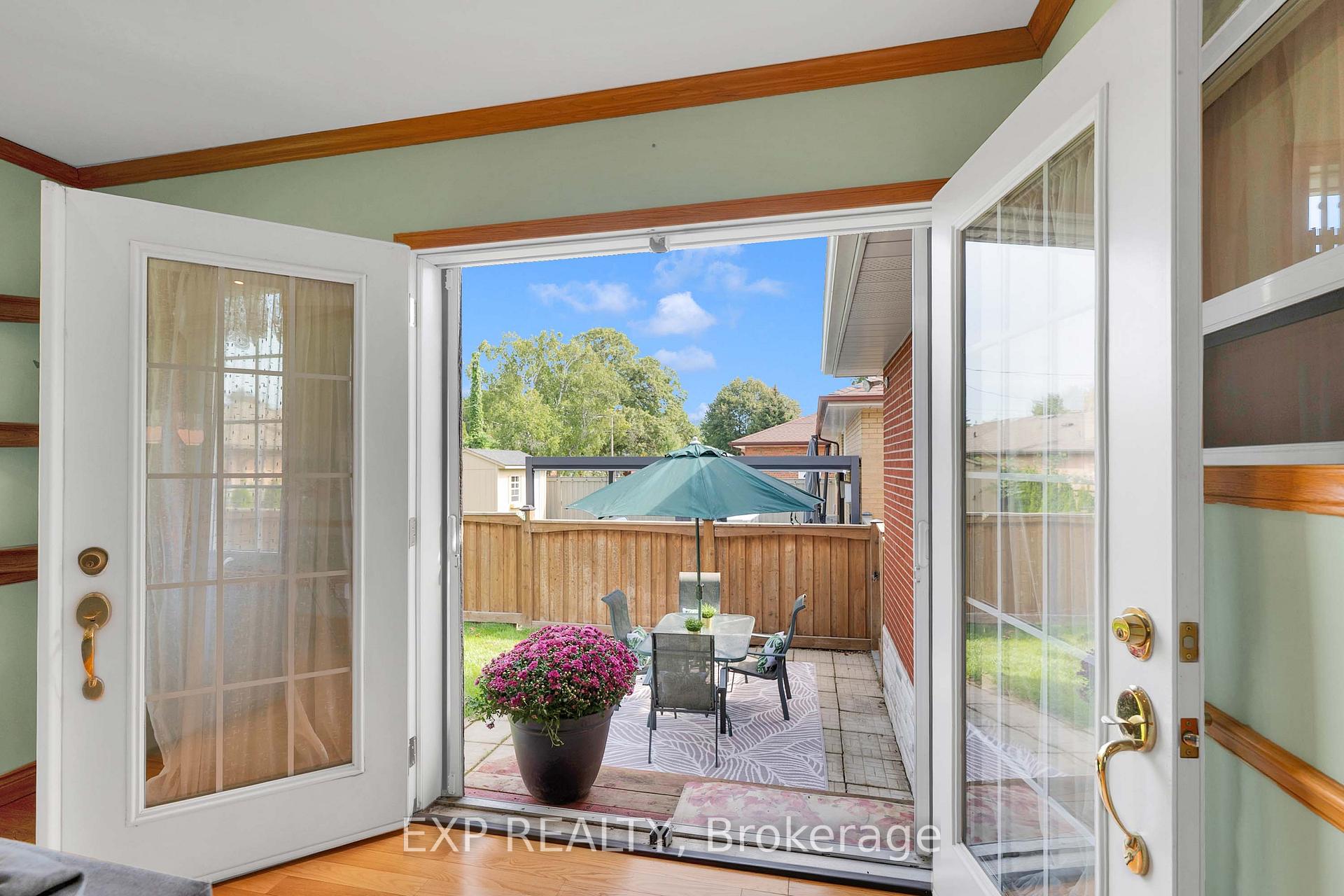 Photo 19 of 6 Jardine Place, Etobicoke, Willowridge-Martingrove-Richview — HOMEH