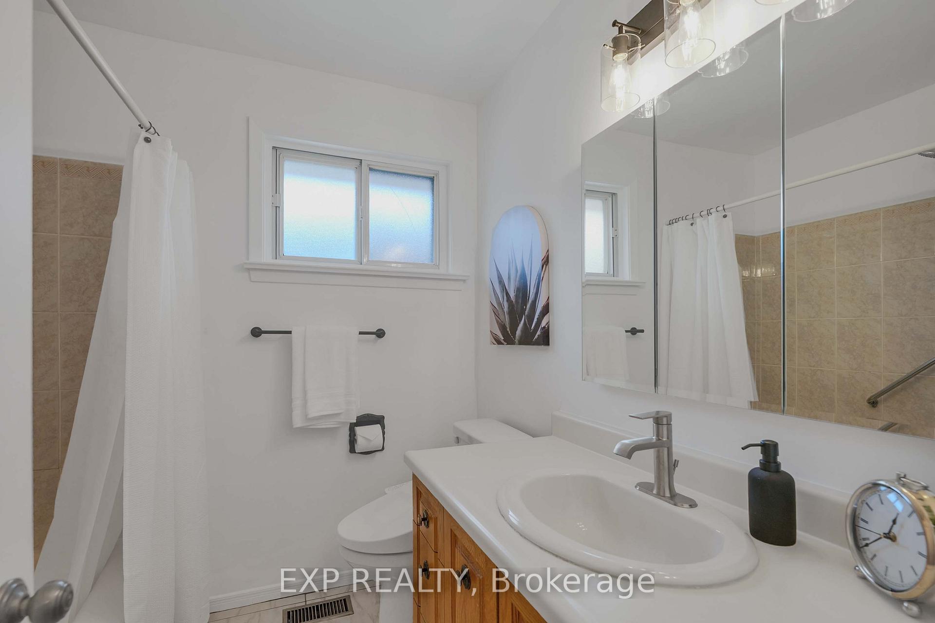 Photo 22 of 6 Jardine Place, Etobicoke, Willowridge-Martingrove-Richview — HOMEH