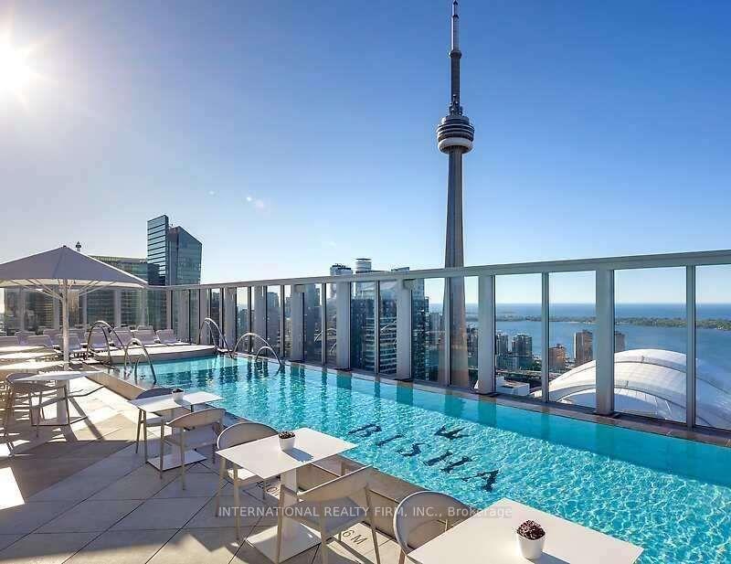 Photo 7 of Unit 1801, 88 Blue Jays Way, Toronto, Waterfront Communities — HOMEH