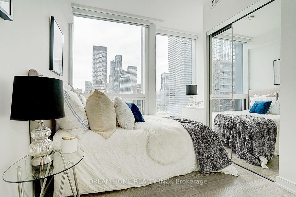 Photo 28 of Unit 1809, 3 Gloucester Street, Toronto, Church-Yonge Corridor — HOMEH