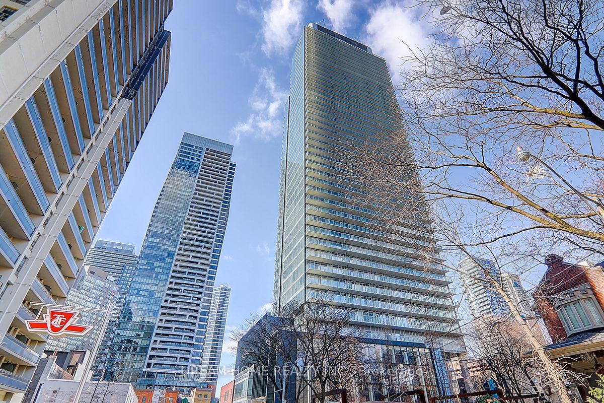 Photo 41 of Unit 1809, 3 Gloucester Street, Toronto, Church-Yonge Corridor — HOMEH