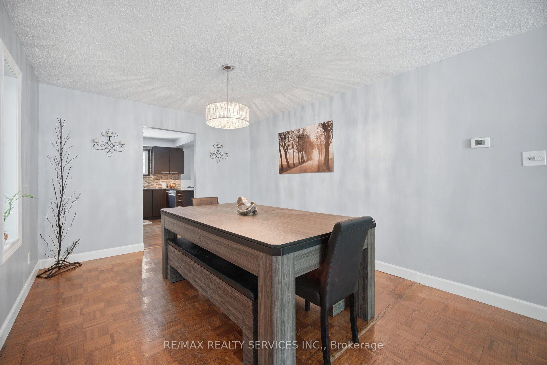 Photo 12 of 12 Ladin Drive, Brampton, Westgate — HOMEH