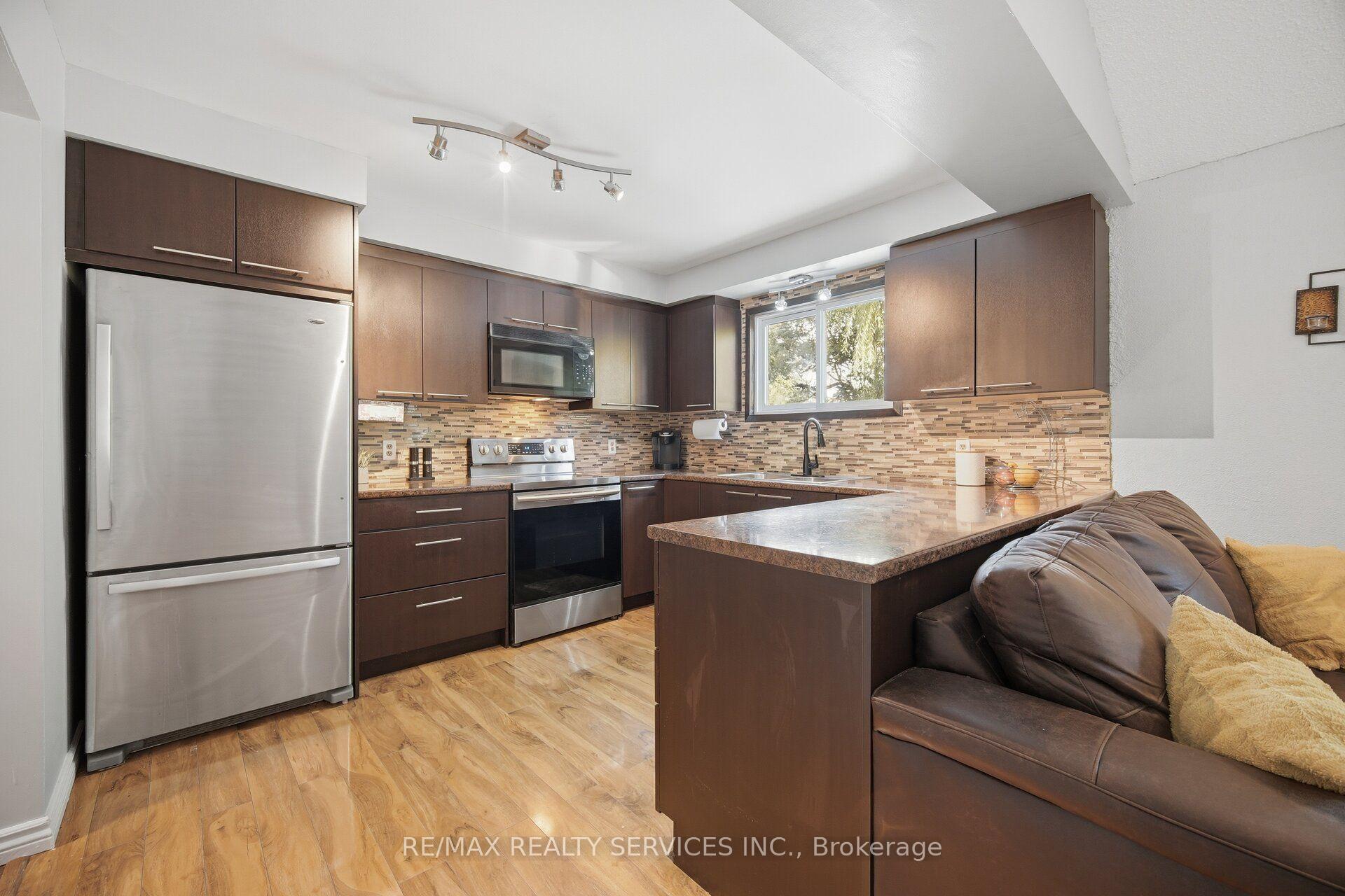 Photo 13 of 12 Ladin Drive, Brampton, Westgate — HOMEH
