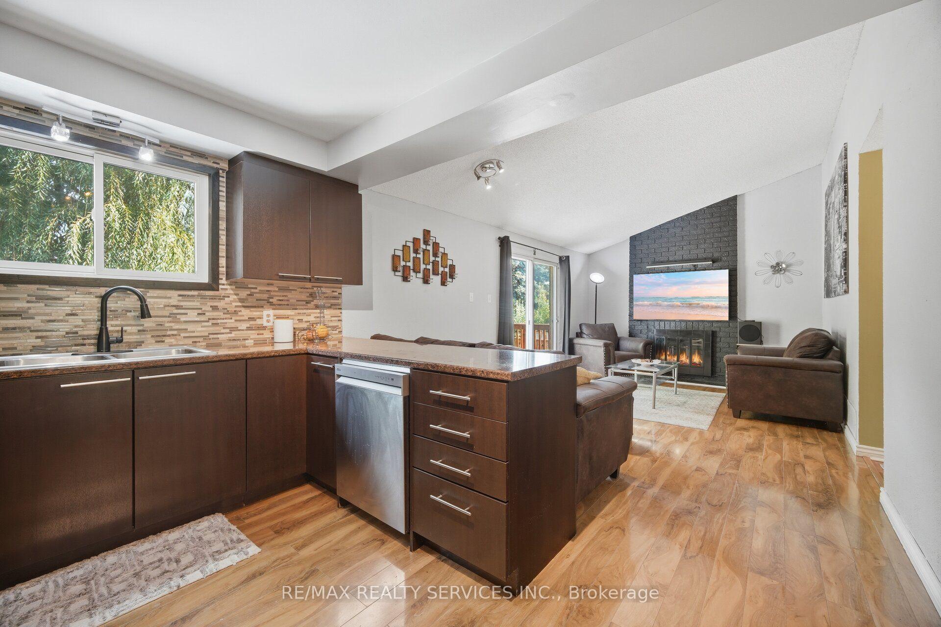Photo 16 of 12 Ladin Drive, Brampton, Westgate — HOMEH