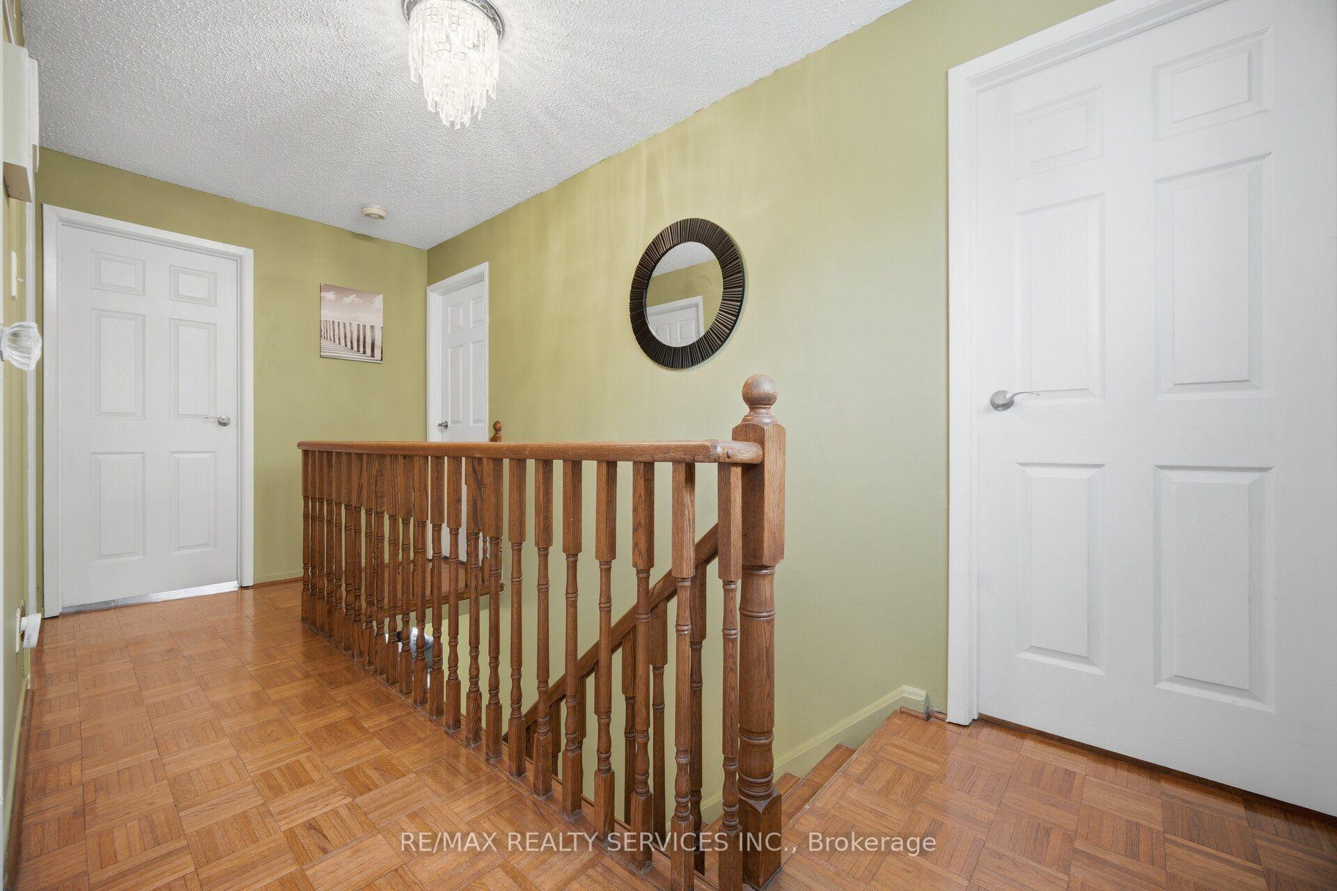 Photo 22 of 12 Ladin Drive, Brampton, Westgate — HOMEH