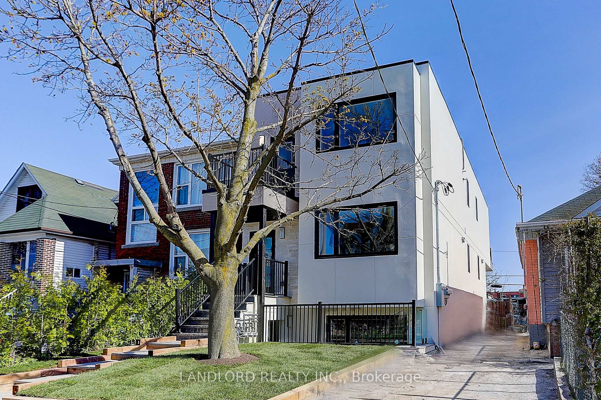 Front of Unit Lower, 71 Livingstone Avenue